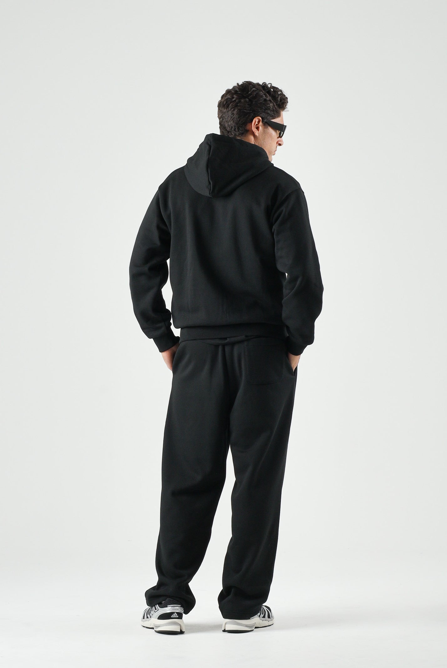 LACOSTE Pantaloni sportivi neri da uomo e donna con coccodrillo ricamato. XH8867 031 LACOSTE