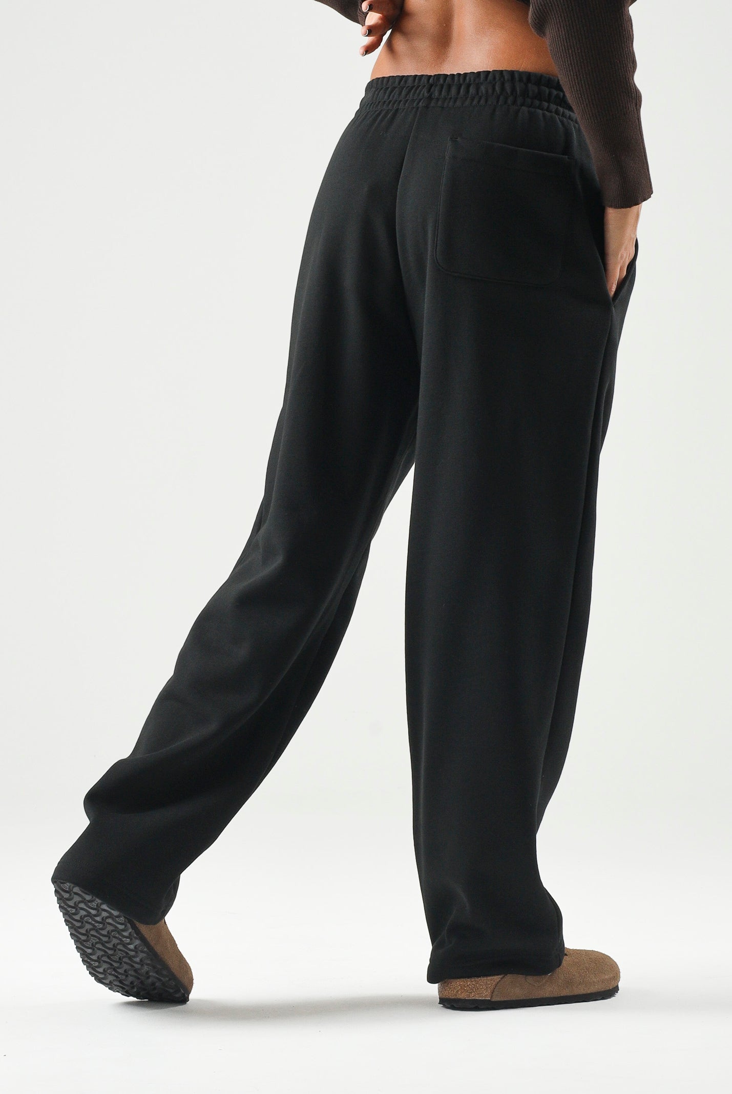 LACOSTE Pantaloni sportivi neri da uomo e donna con coccodrillo ricamato. XH8867 031 LACOSTE