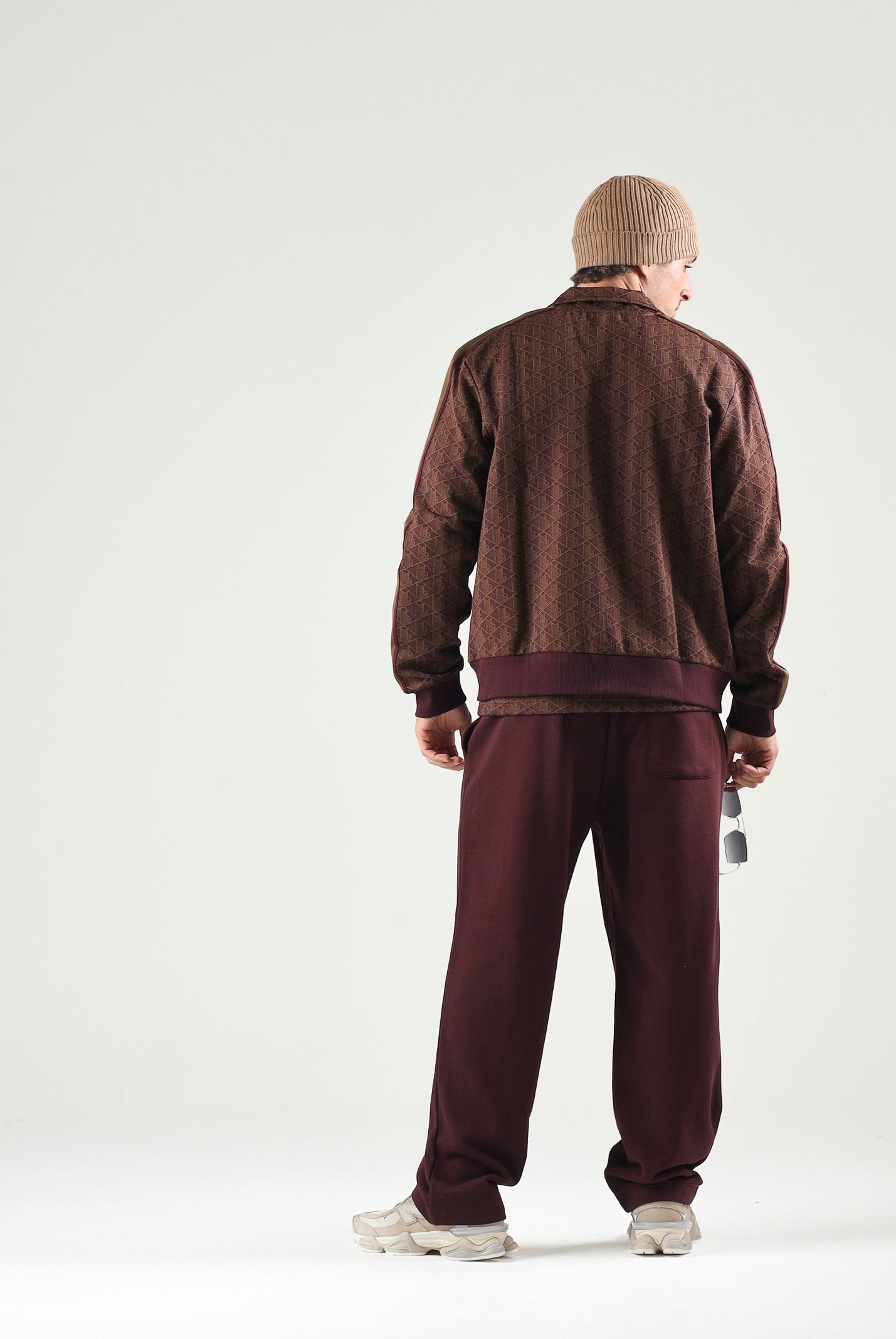 LACOSTE Pantaloni sportivi bordeaux per uomo e donna con logo ricamato. XH8867 3KE LACOSTE