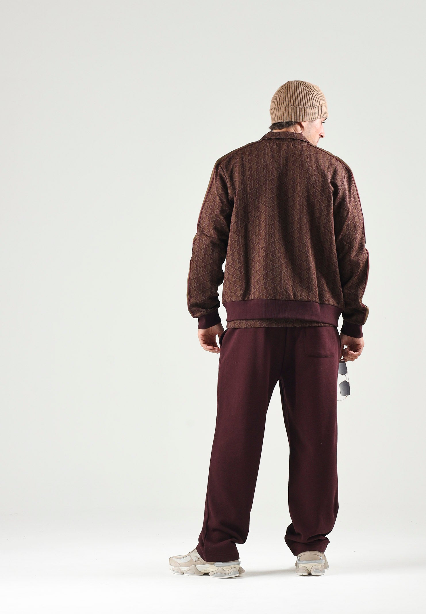 LACOSTE Pantaloni sportivi bordeaux per uomo e donna con logo ricamato. XH8867 3KE LACOSTE