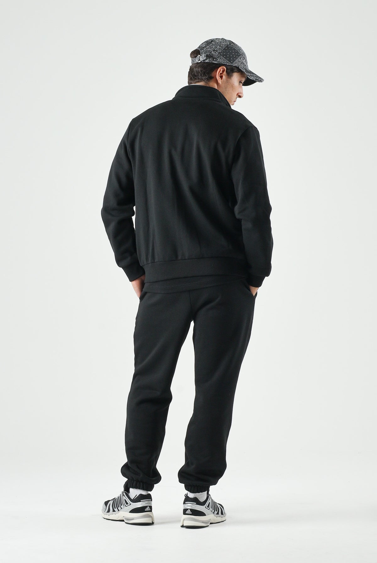 LACOSTE Pantaloni in felpa neri per uomo e donna con logo coccodrillo ricamato XH9207 031 LACOSTE