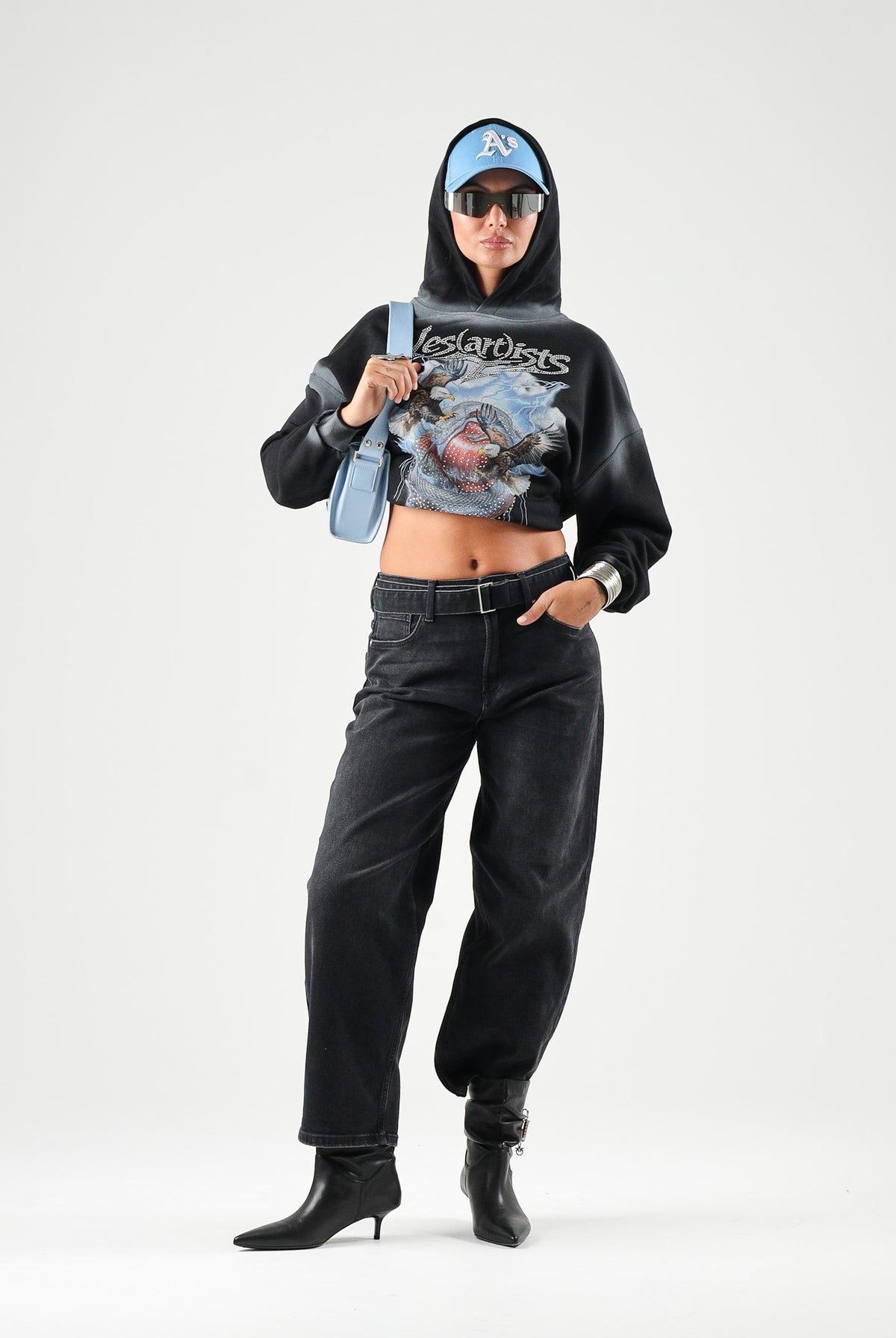 LES ARTISTS Felpa con cappuccio Hoodie Crop Top nero per uomo e donna con stampa grafica urban style. 27SSLAHD5041 121 LES ARTISTS