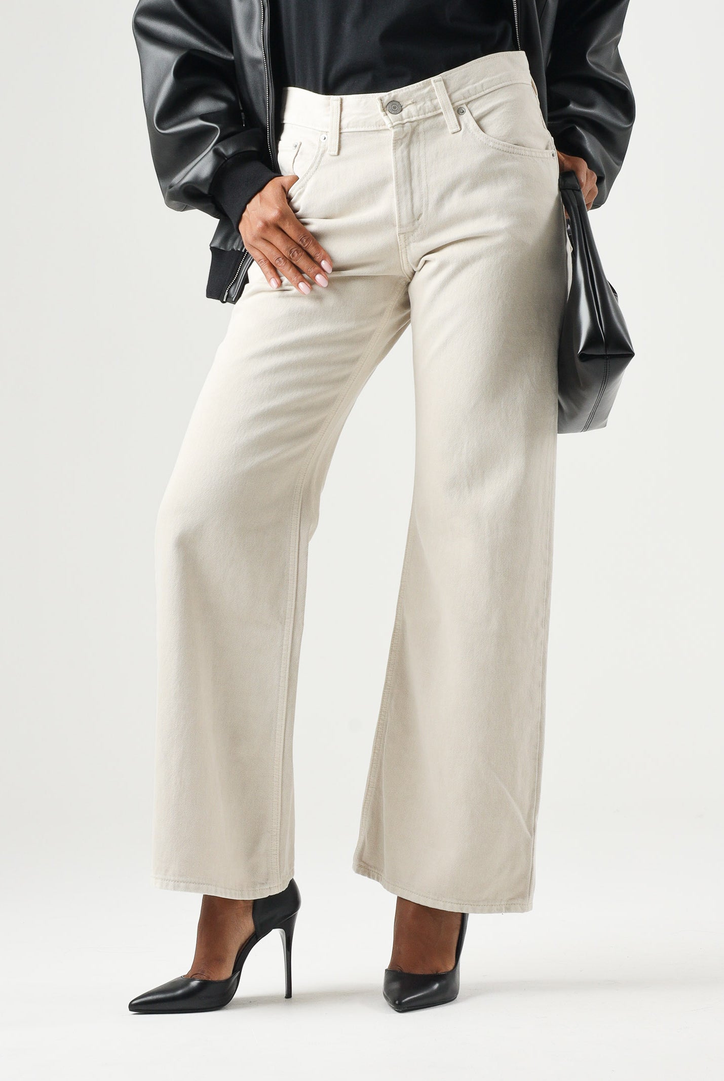 LEVI'S Jeans LOOSE BOOT neutral bianco, da donna con gamba bootcut ampia 005DO-0032 . LEVI'S®