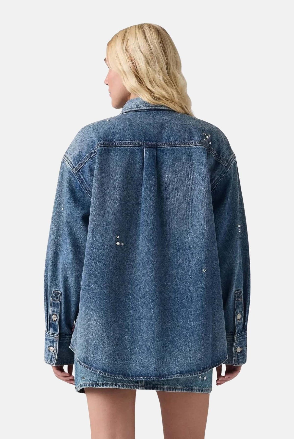 LEVI'S® Camicia manica lunga med indigo-celeste da donna con chiusura frontale con bottoni e dettagli ricamati. 007WZ-0000 . LEVI'S®
