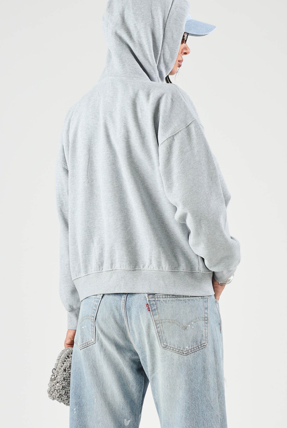 LEVI'S® Felpa con cappuccio grigia da donna con lacci lunghi regolabili in vita. 0082D-0000 . LEVI'S®
