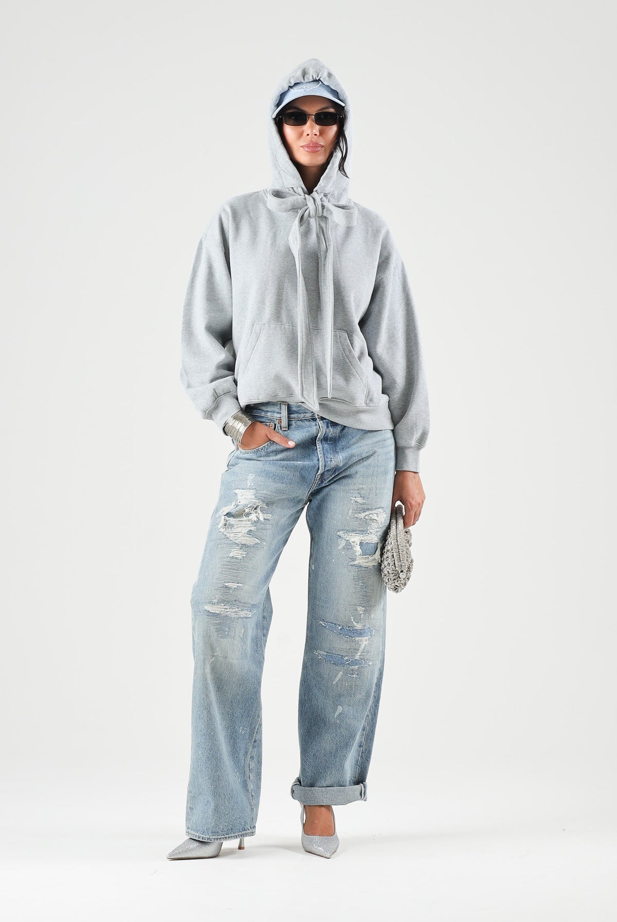 LEVI'S® Felpa con cappuccio grigia da donna con lacci lunghi regolabili in vita. 0082D-0000 . LEVI'S®
