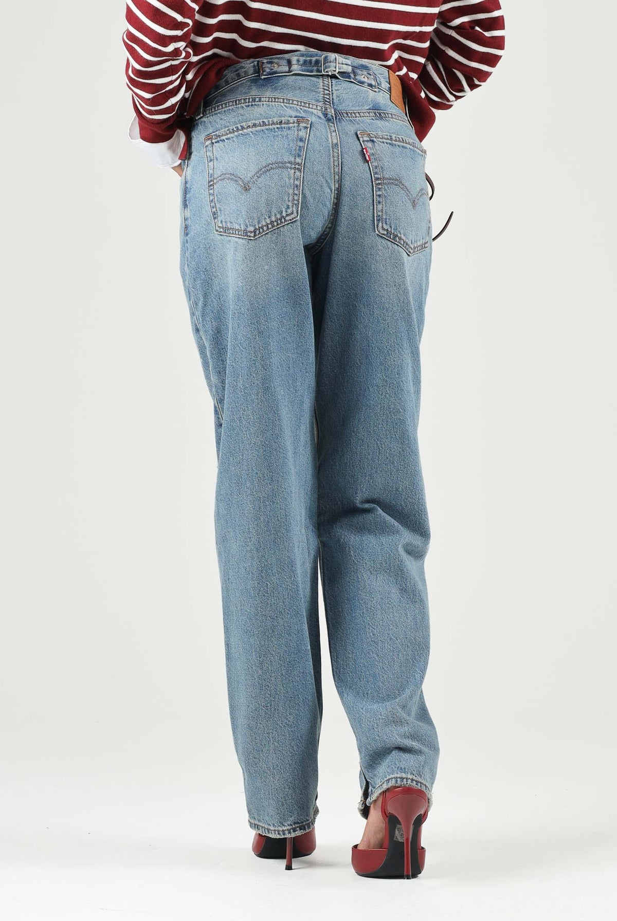 LEVI'S® Jeans TAPERED indigo per donna con lavaggio medio a cinque tasche 0083N-0002 . LEVI'S®