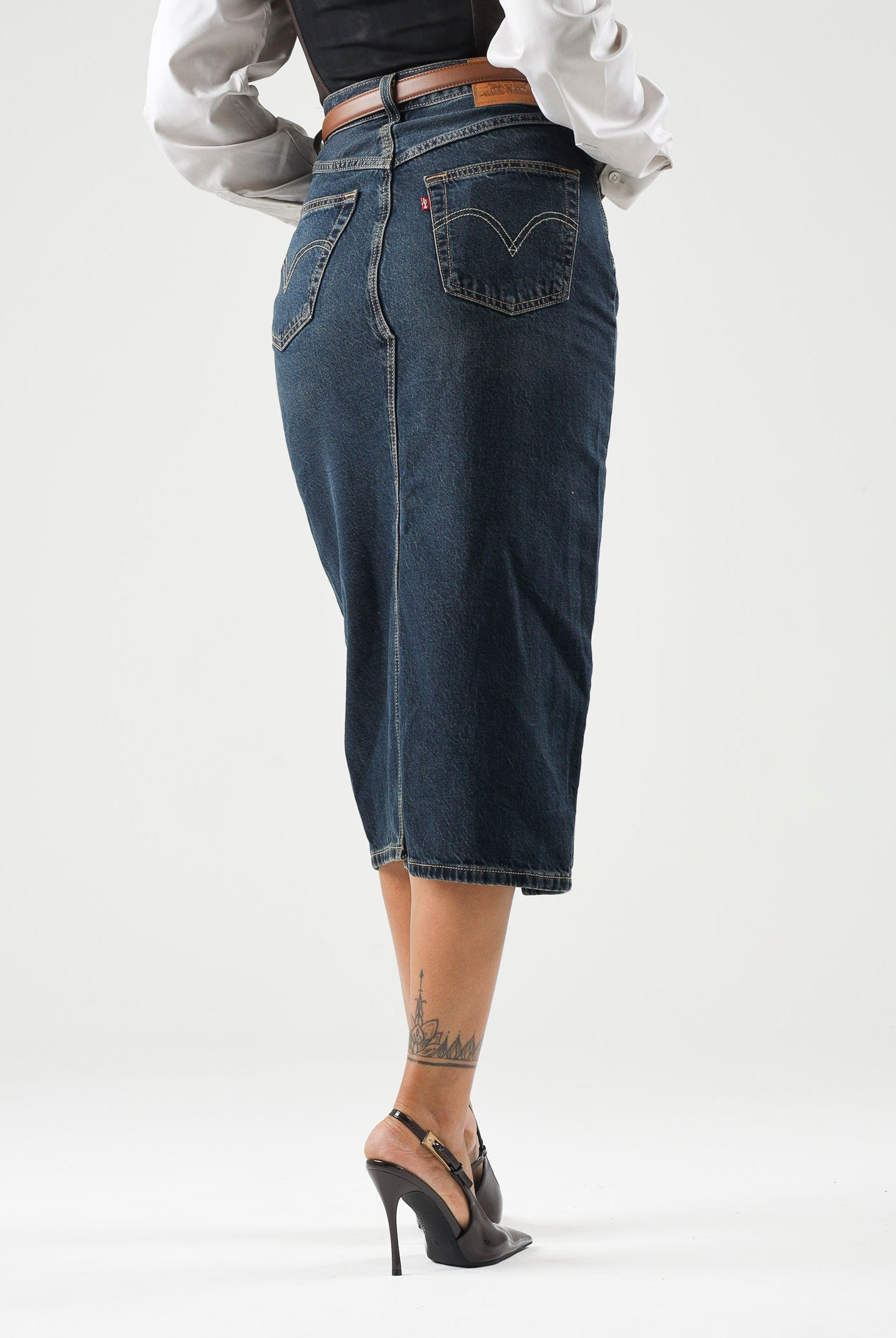 LEVI'S Gonna DECON SLIT MIDI SKIRT Dark Indigo blu da donna con spacco frontale decostruito. 008AF-0001 . LEVI'S®