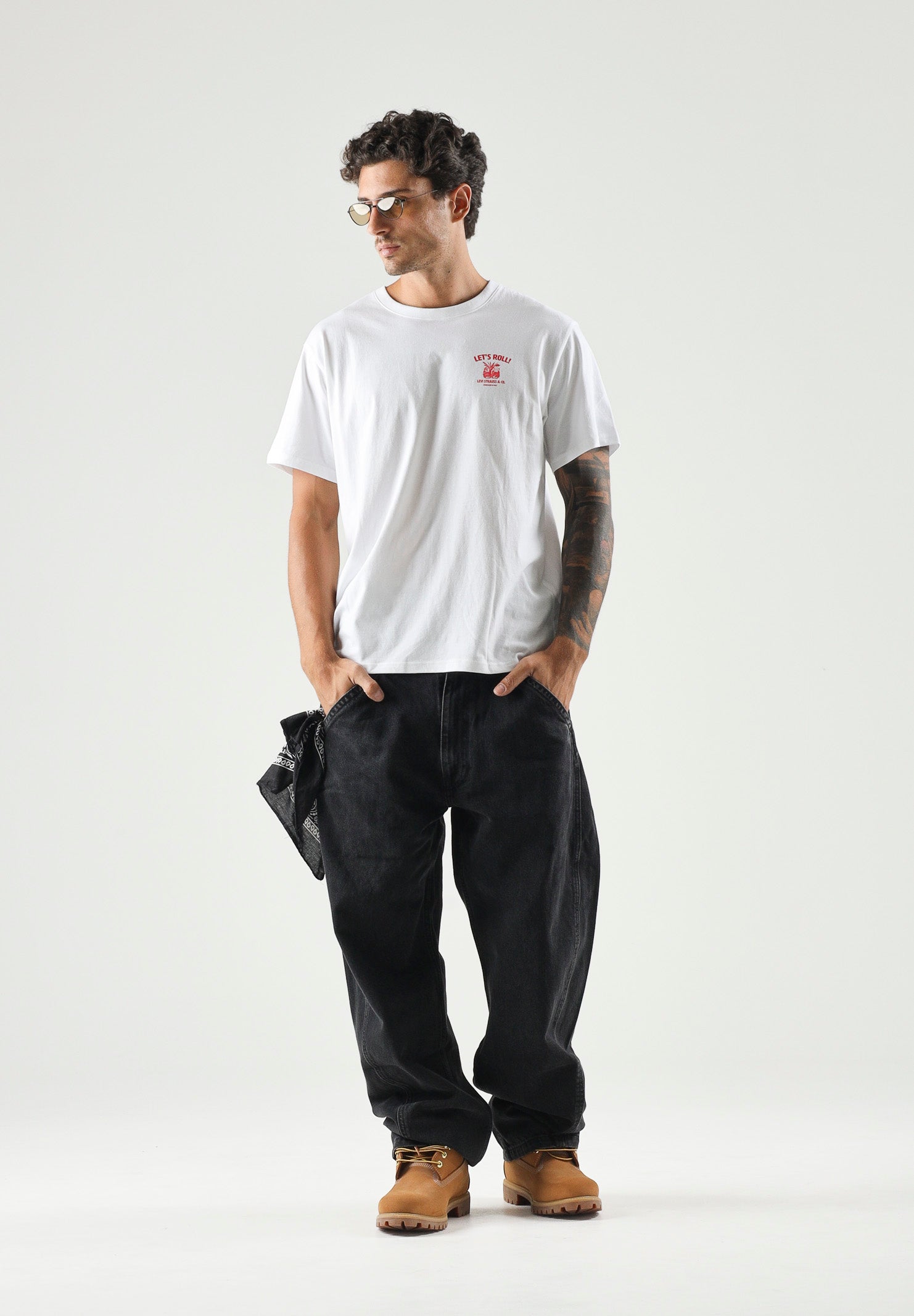 LEVI'S® T-shirt GRAPHIC TEE ROLL MODELS bianca da uomo con grafiche stampate. 16143-2625 . LEVI'S®