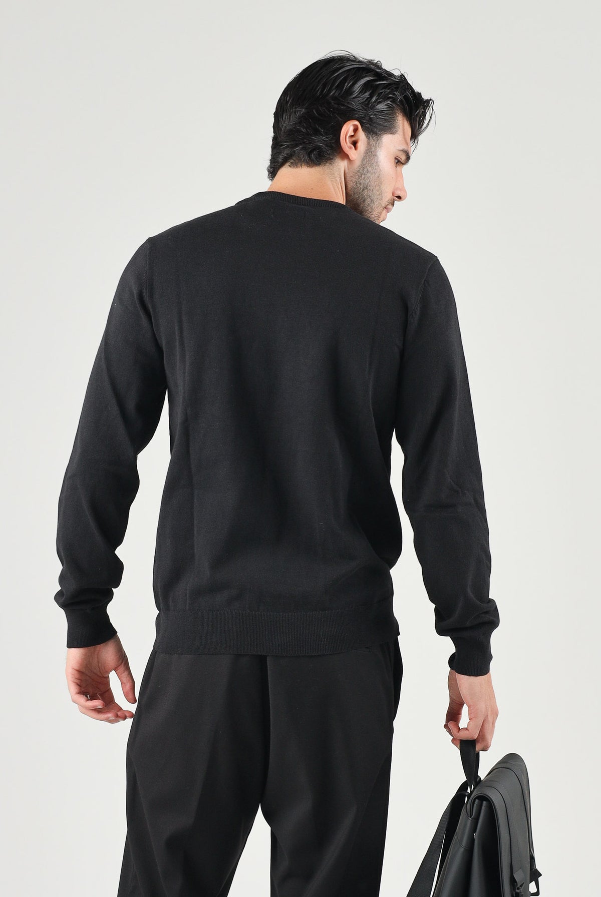 LEVI'S Maglione girocollo CREWNECK JUMPER nero per uomo con finiture a costine e piccolo logo ricamato. A7207-0040 . LEVI'S®