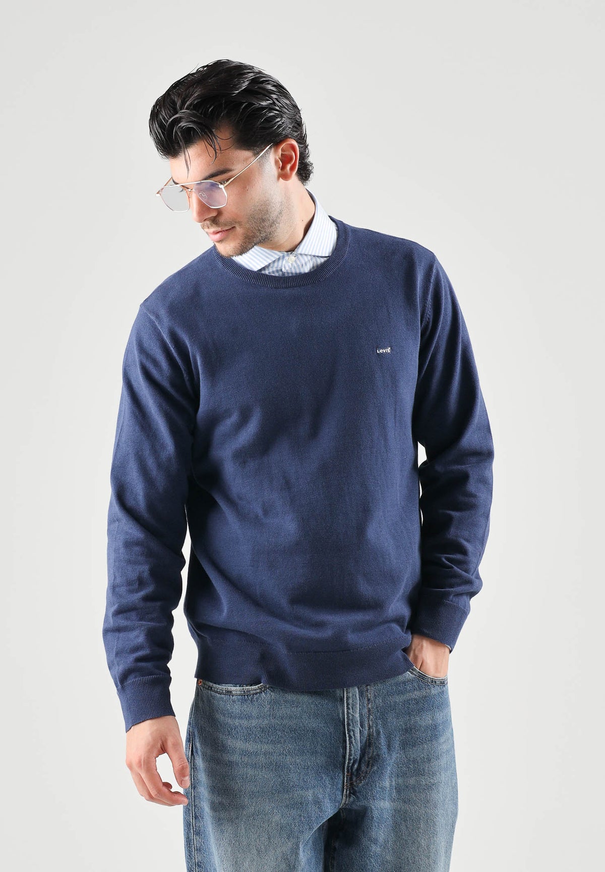 LEVI'S Maglia girocollo CREWNECK JUMPER blu da uomo con dettagli a costine e logo sul petto. A7207-0041 . LEVI'S®