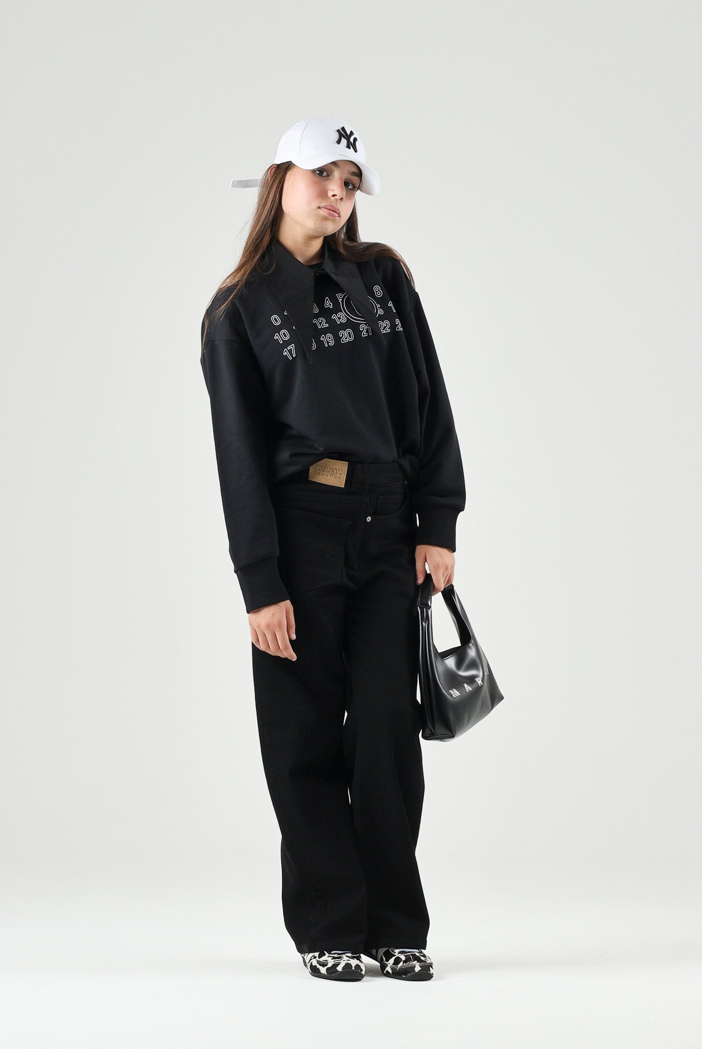 MM6 MAISON MARGIELA Jeans in denim nero per donna, ragazzi e bambini con taglio dritto M60969MM09E M6900 MAISON MARGIELA