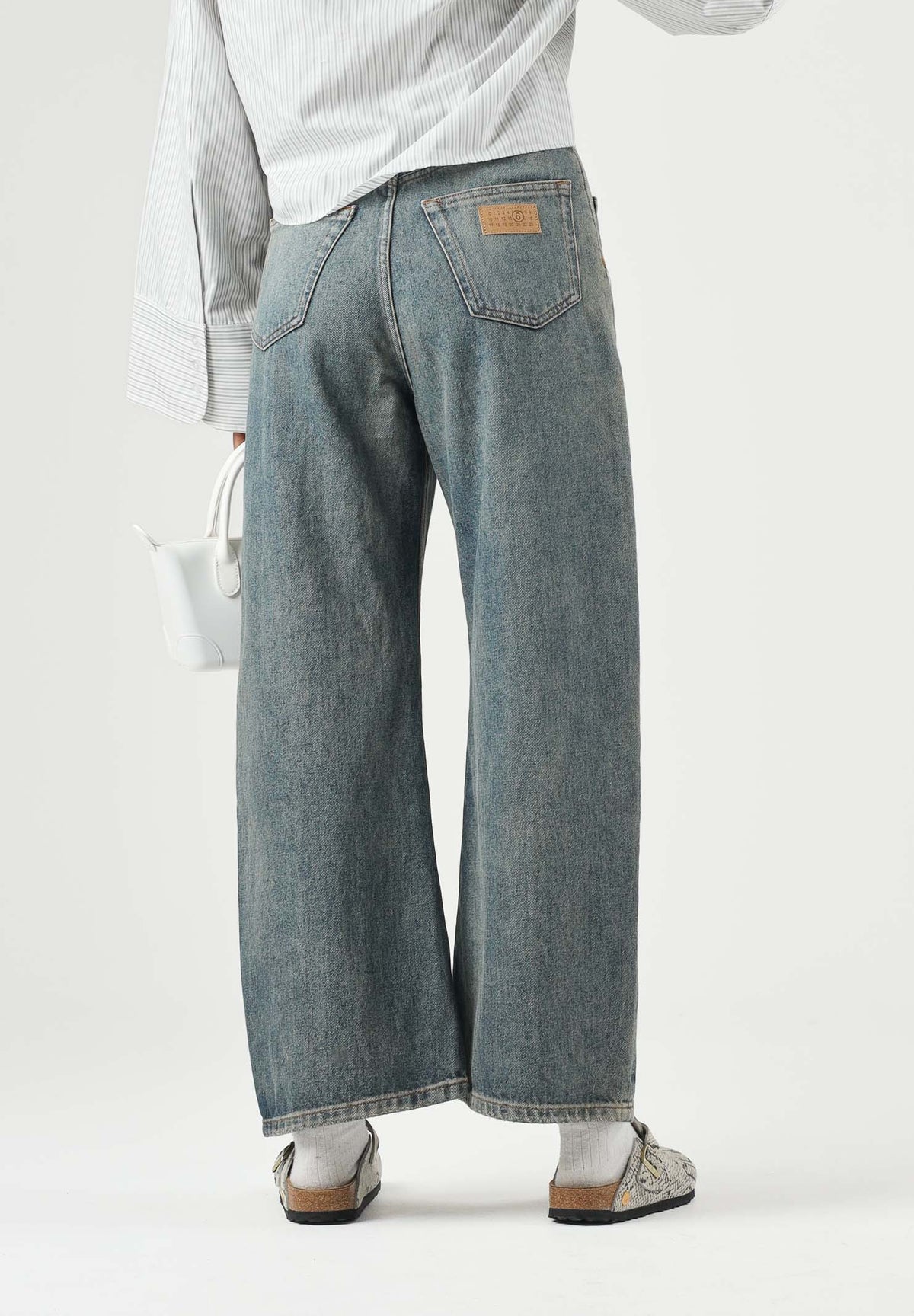 MM6 MAISON MARGIELA Jeans 5 Pockets in denim per donna, ragazzi e bambini con tasca posteriore a contrasto. M61034MM08D M601 MAISON MARGIELA