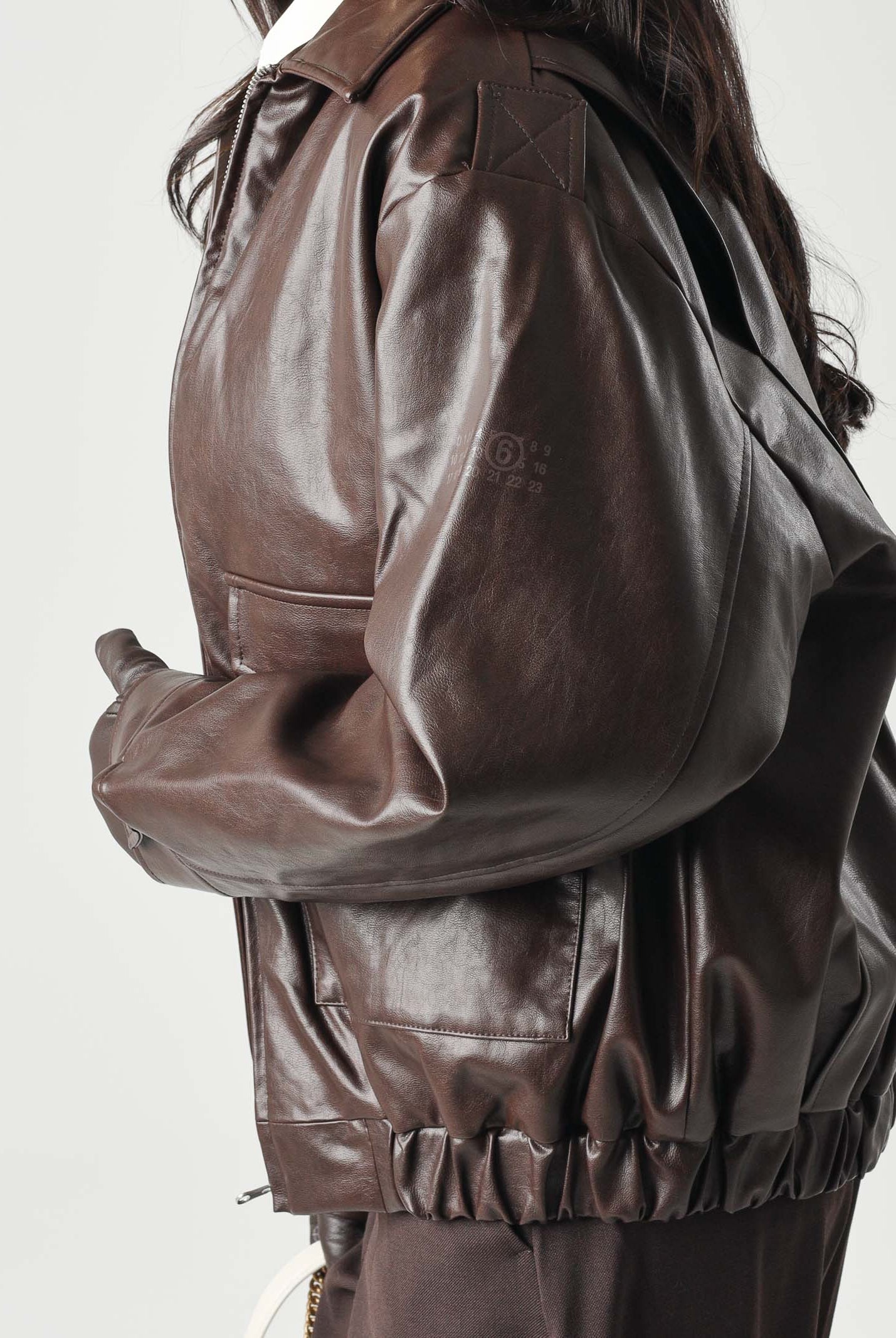 MM6 MAISON MARGIELA Giubbotto BIKER effetto pelle seal brown, marrone scuro per donna, ragazzi e bambini <BR/> M61045MM08L M6713 MAISON MARGIELA