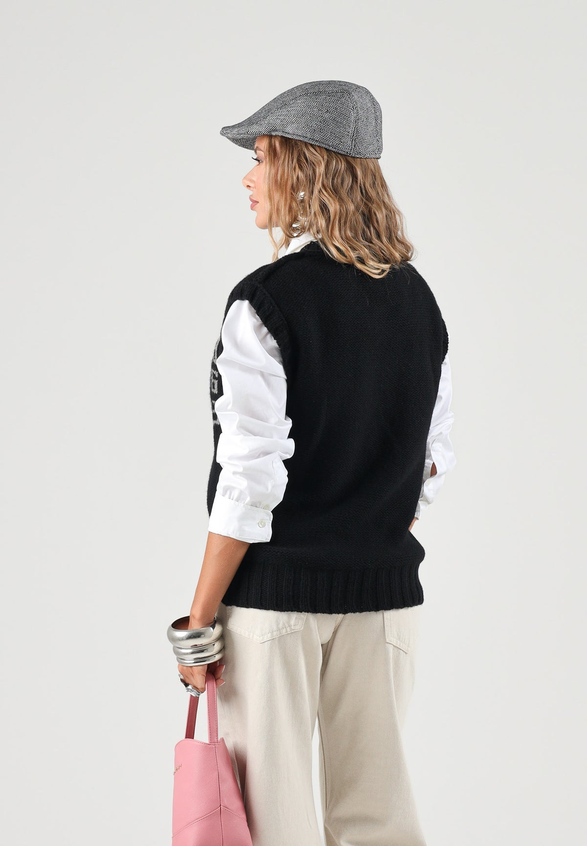 MAISON MARGIELA Gilet smanicato nero per donna, ragazza e bambina con stampa grafica numerica. M61049MM08V M6900 MAISON MARGIELA