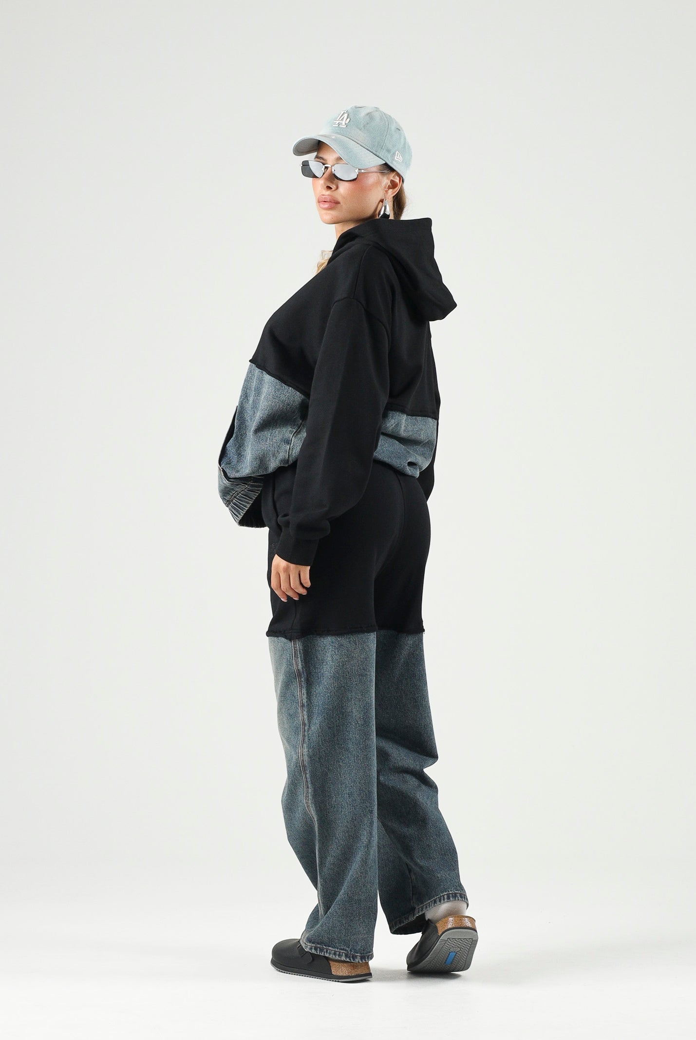 MM6 MAISON MARGIEL Jeans PANTS IBRID denim-nero per donna, ragazzi e bambini M61084MM09G M6C08 MAISON MARGIELA