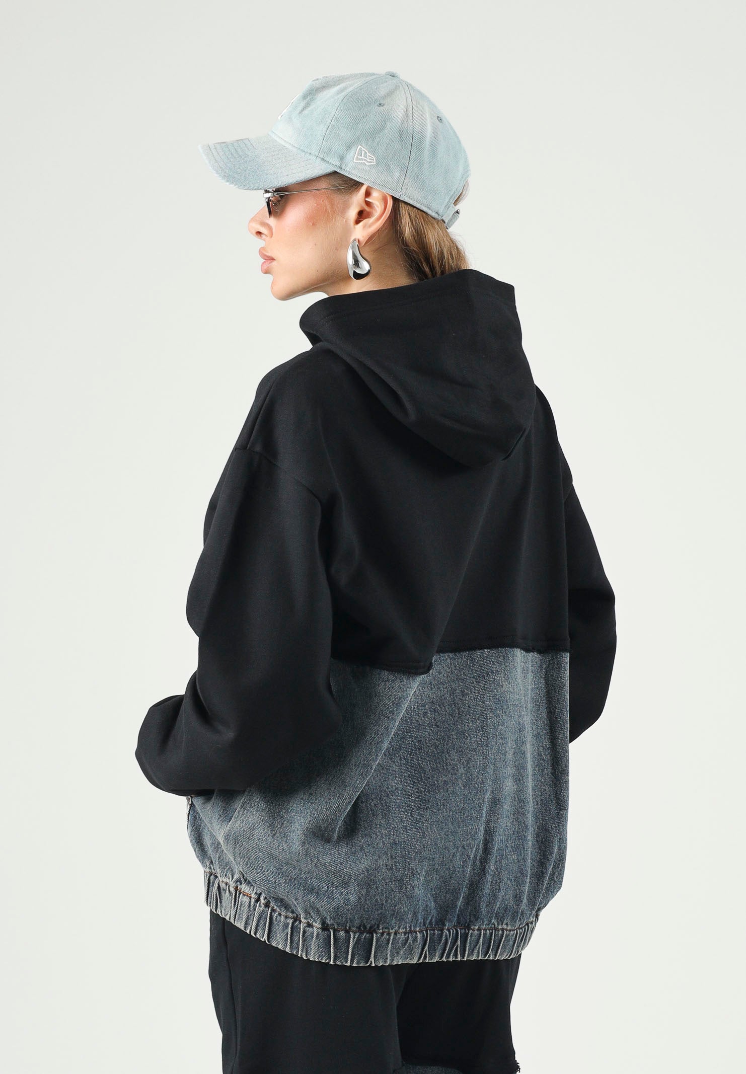MM6 MAISON MARGIELA Felpa HOODE con cappuccio nero e azzurro per donna, ragazzi e bambini con tasca a marsupio M61108MM09G M6C08 MAISON MARGIELA
