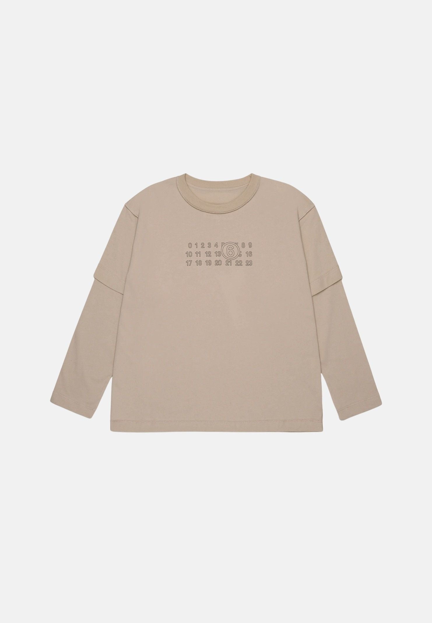 MM6 MAISON MARGIELA T-shirt beige per donna, ragazzi e bambini con maniche lunghe e stampa numerica MM6 frontale. M61132MM04I M6712 MAISON MARGIELA