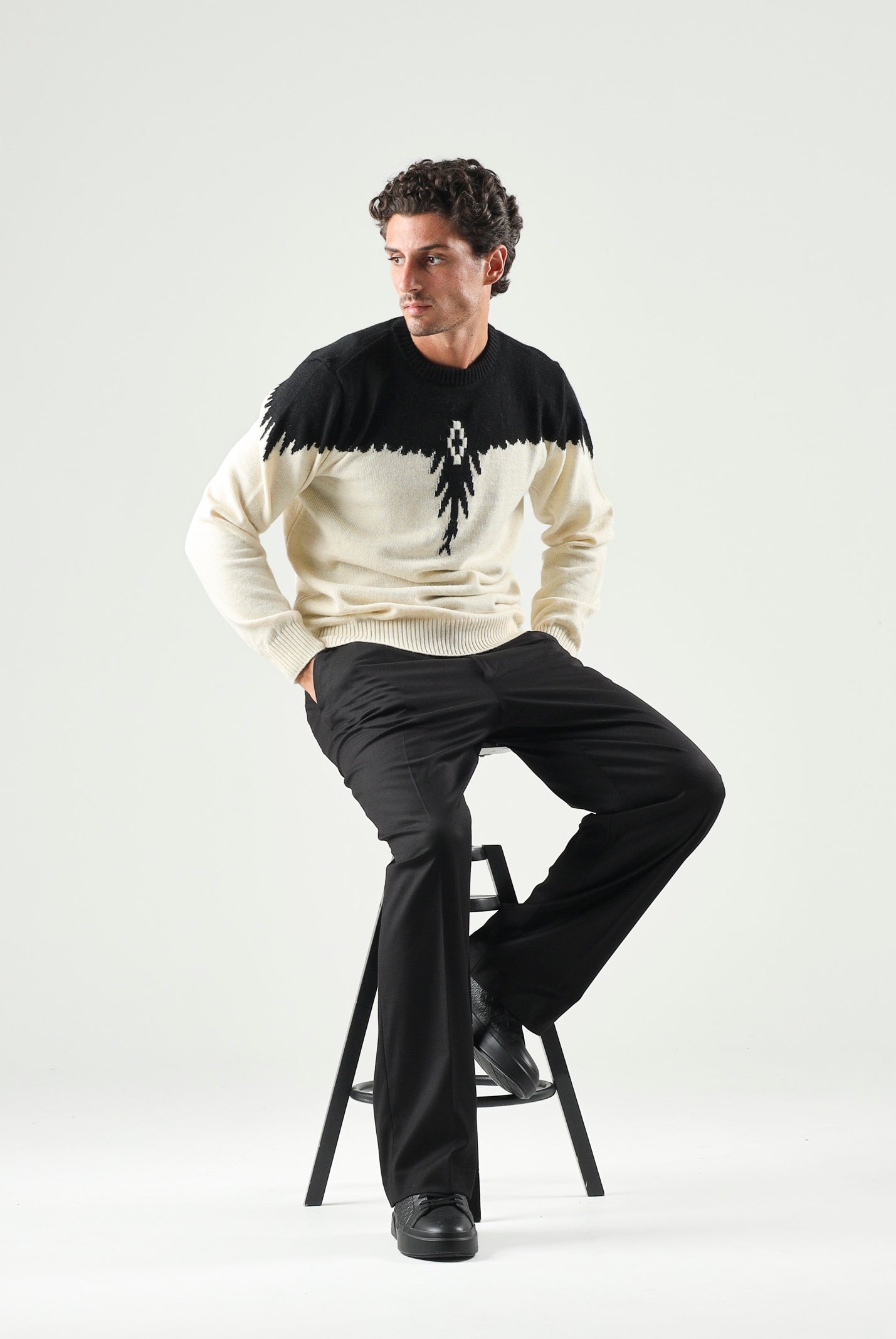 Maglia girocollo regular fit da uomo autunno inverno F6CMMAJP024 412 MARCELO BURLON COUNTY OF MILAN