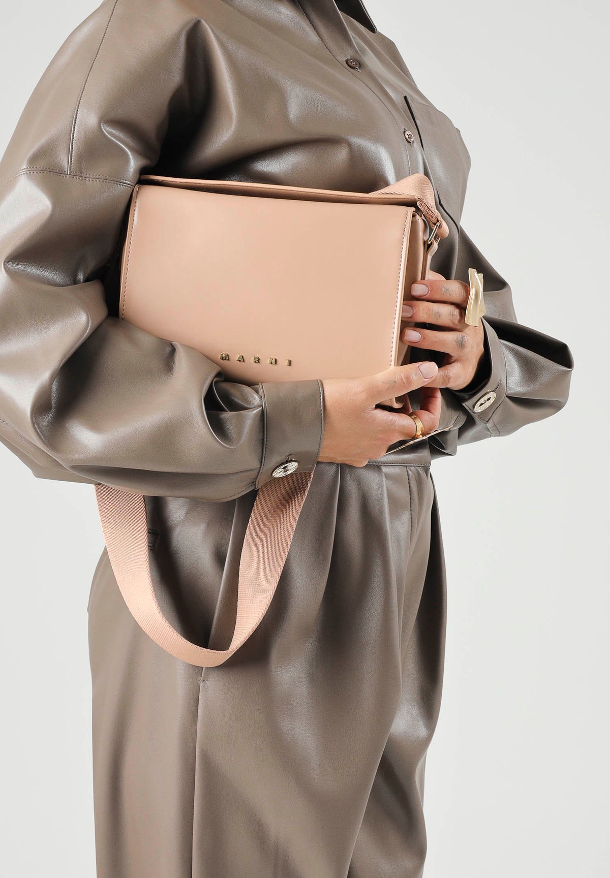 MARNI Borsa a tracolla VIVIAN SHOULDER BAG in eco-pelle colore Powder Pink, rosa cipria da donna M01967M00TK 0M315 MARNI