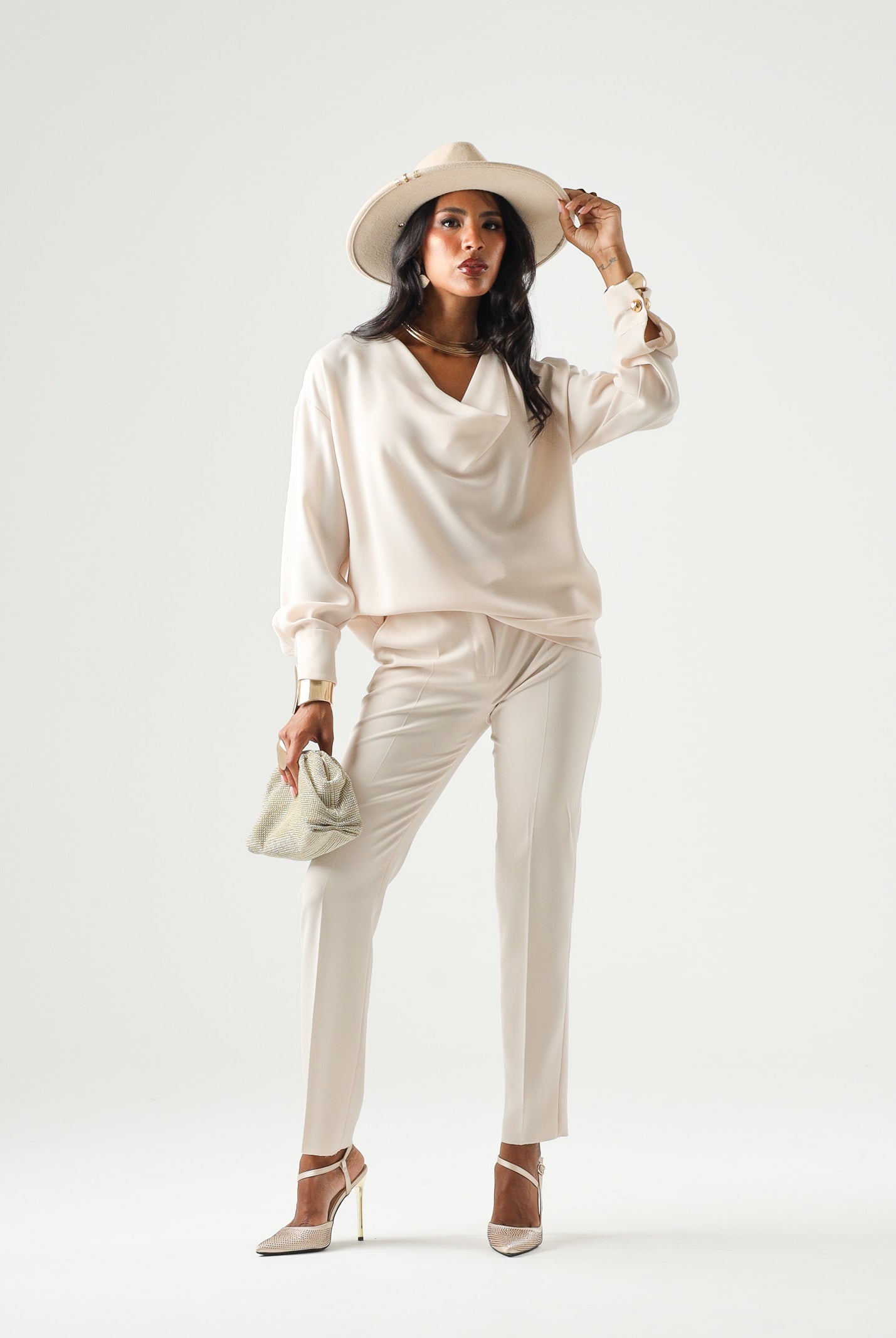 MAX MARA STUDIO Blusa MSTOTTIMO beige chiaro da donna con scollo drappeggiato a cascata.<BR/> 2626196015600 082 MAX MARA