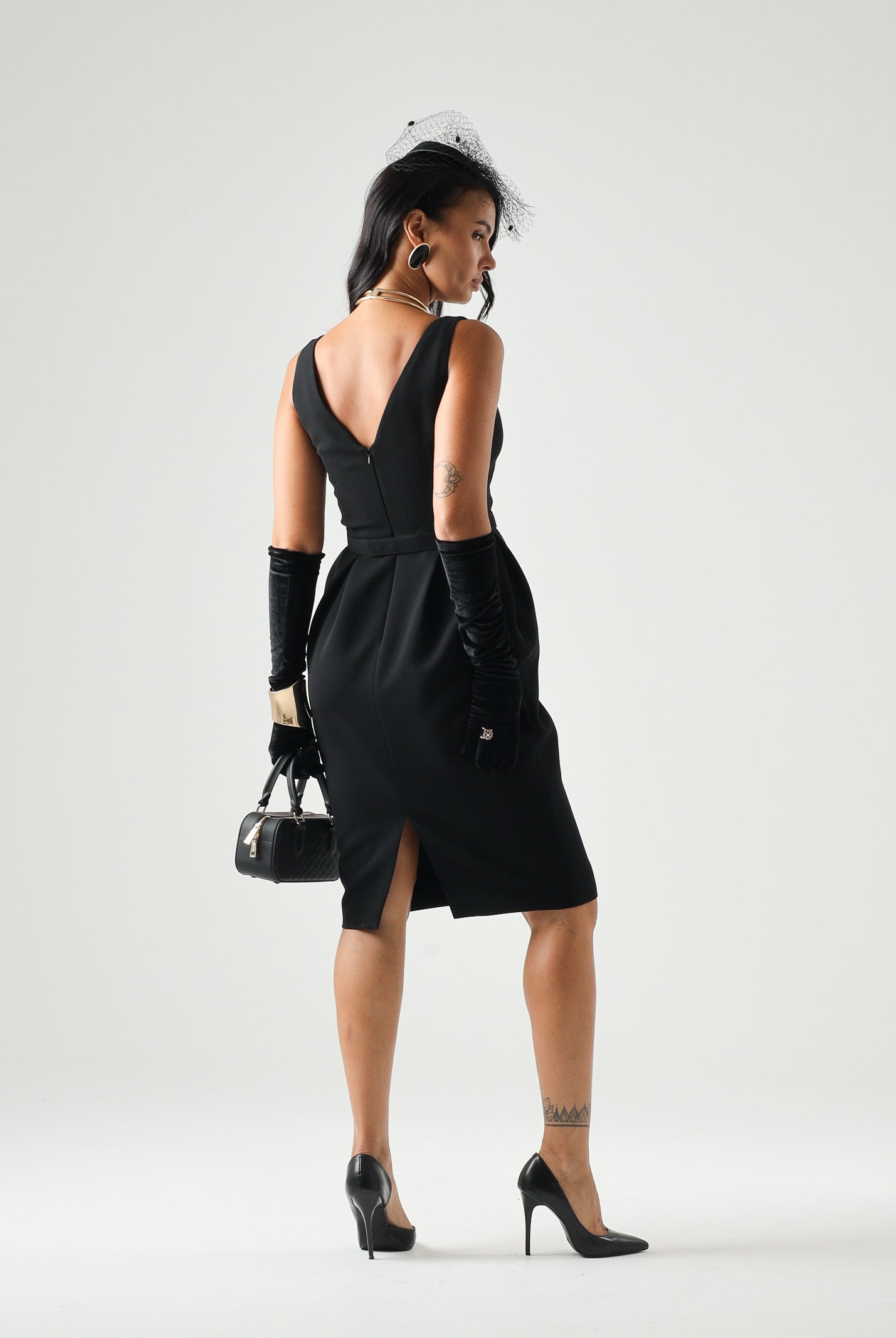 MAX MARA STUDIO Abito MSEULIVO midi nero da donna con scollo a V<BR/> 2626226013600 001 MAX MARA