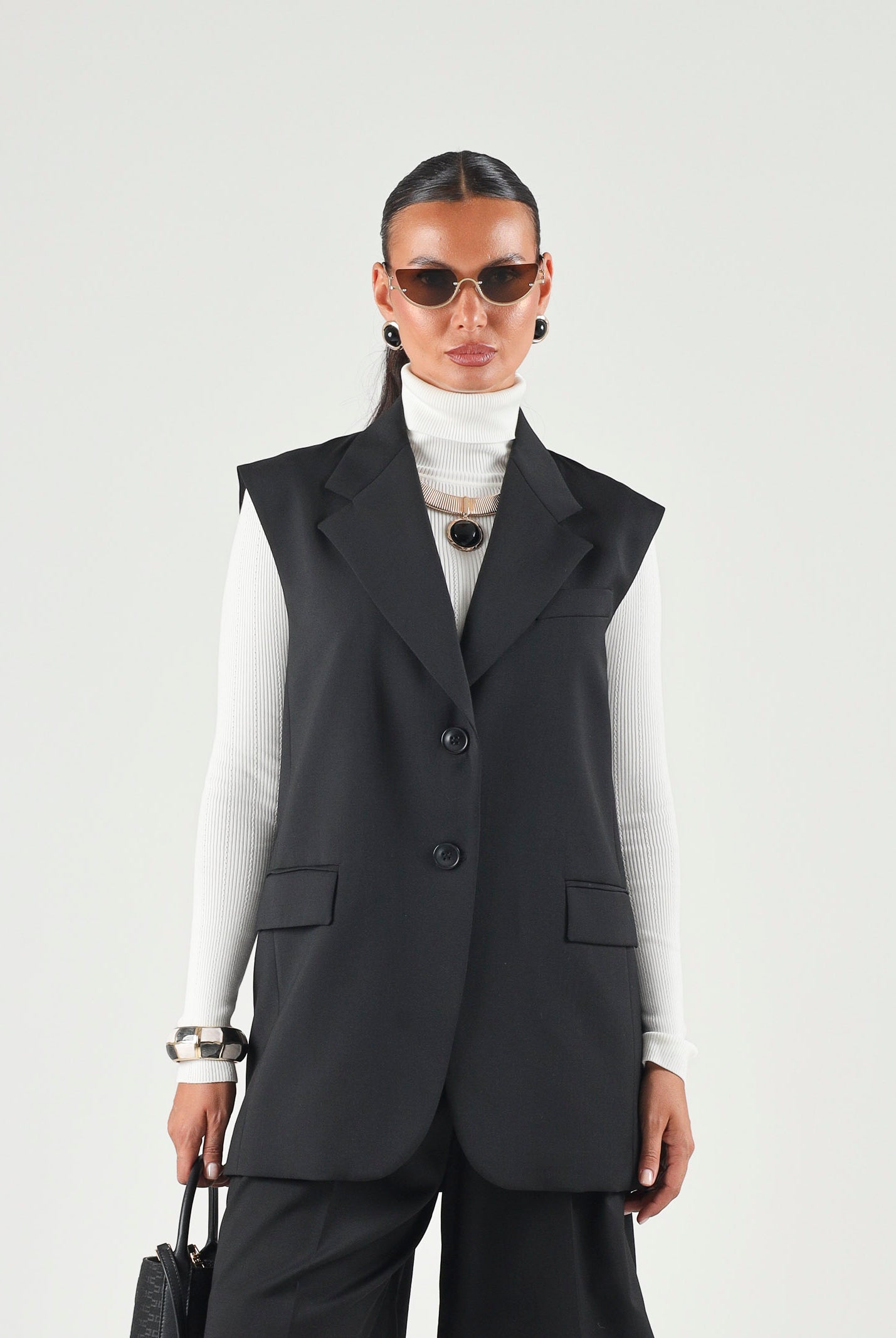 MAX MARA STUDIO Gilet nero da donna costruzione sartoriale. 2626286011600 010 MAX MARA