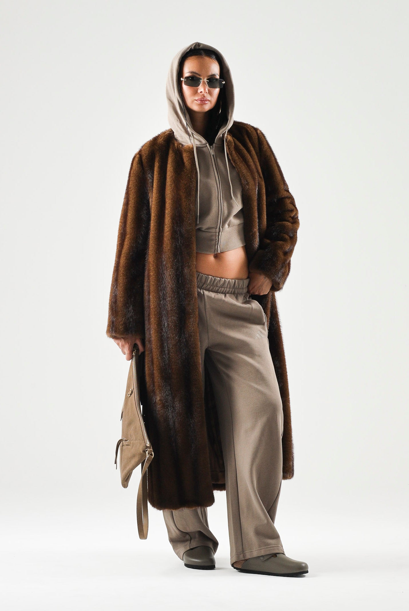 MAX MARA Cappotto lungo in pelliccia sintetica con cintura nocciola, marrone da donna con cintura 2626456012600 001 MAX MARA