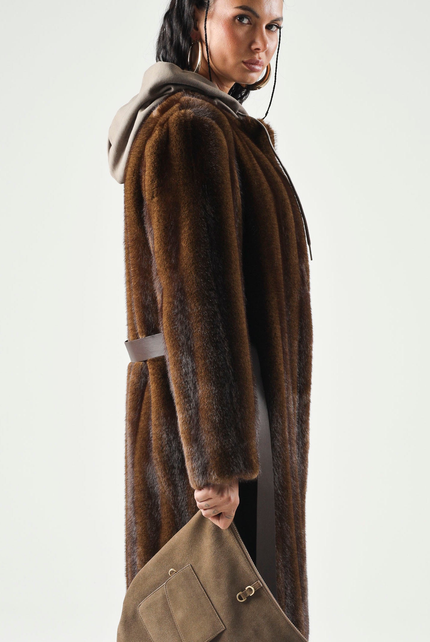 MAX MARA Cappotto lungo in pelliccia sintetica con cintura nocciola, marrone da donna con cintura 2626456012600 001 MAX MARA