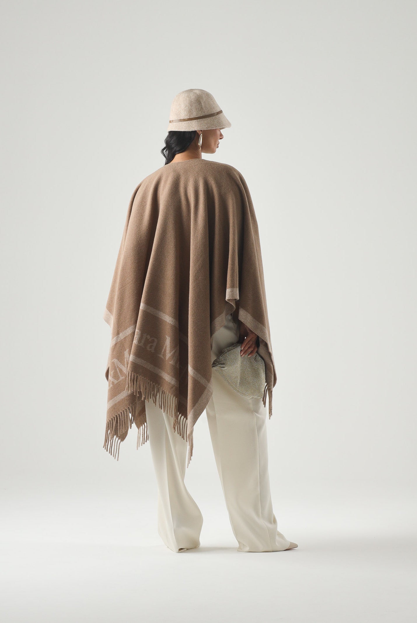 MAX MARA STUDIO Mantella MST PIRANIA cammell-beige da donna con finiture sfrangiate<BR/> 2626546021600 002 MAX MARA