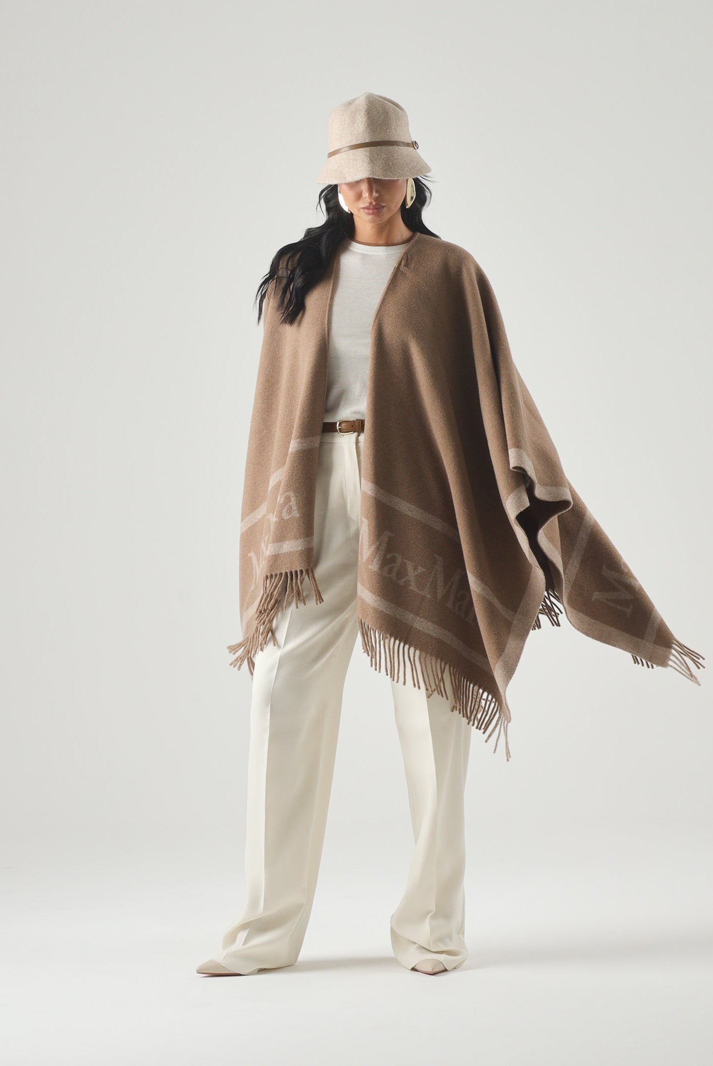 MAX MARA STUDIO Mantella MST PIRANIA cammell-beige da donna con finiture sfrangiate<BR/> 2626546021600 002 MAX MARA