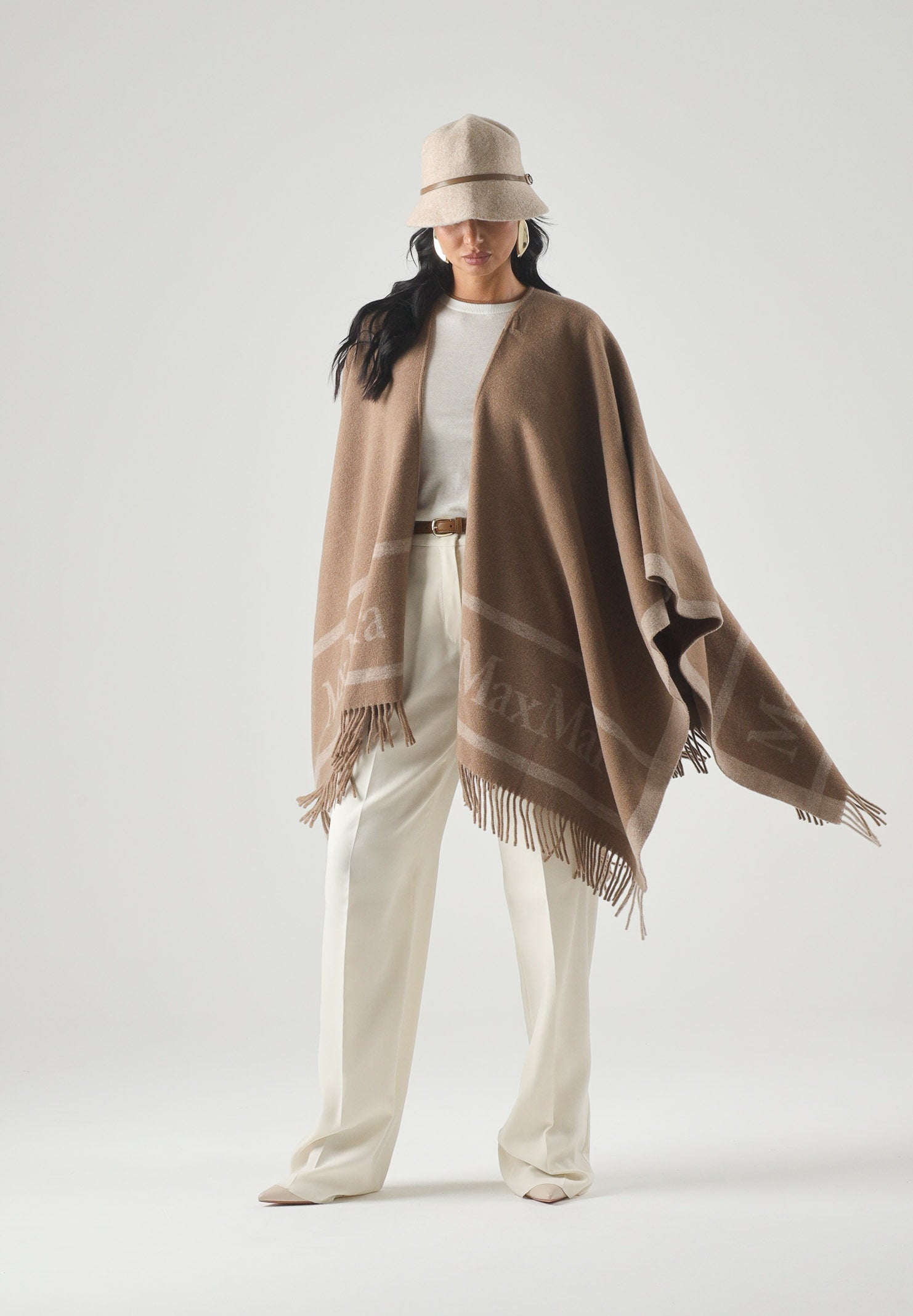 MAX MARA STUDIO Mantella MST PIRANIA cammell-beige da donna con finiture sfrangiate<BR/> 2626546021600 002 MAX MARA