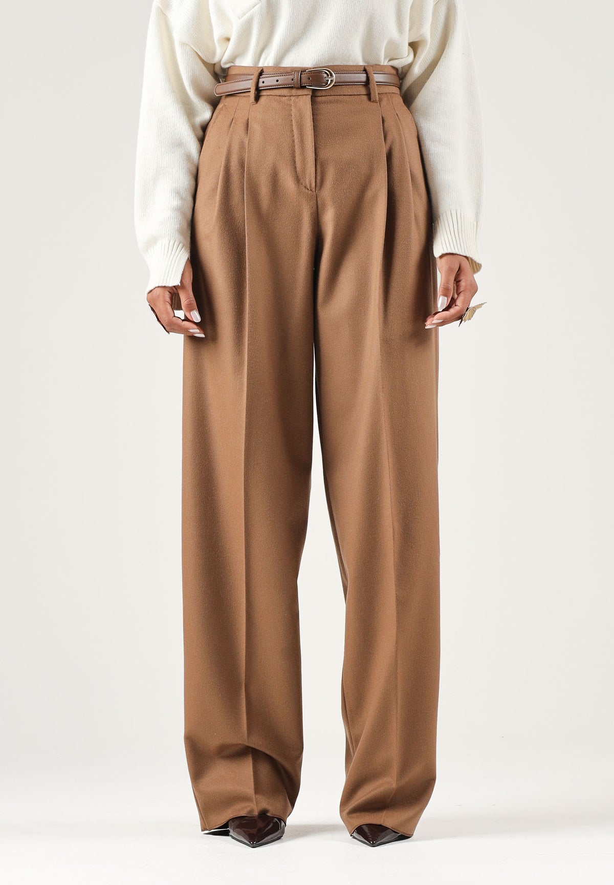 MAX MARA STUDIO Pantaloni eleganti MSTCOCCO cuoio per donna con piega centrale e design a gamba larga. 2626136092600 025 MAX MARA STUDIO