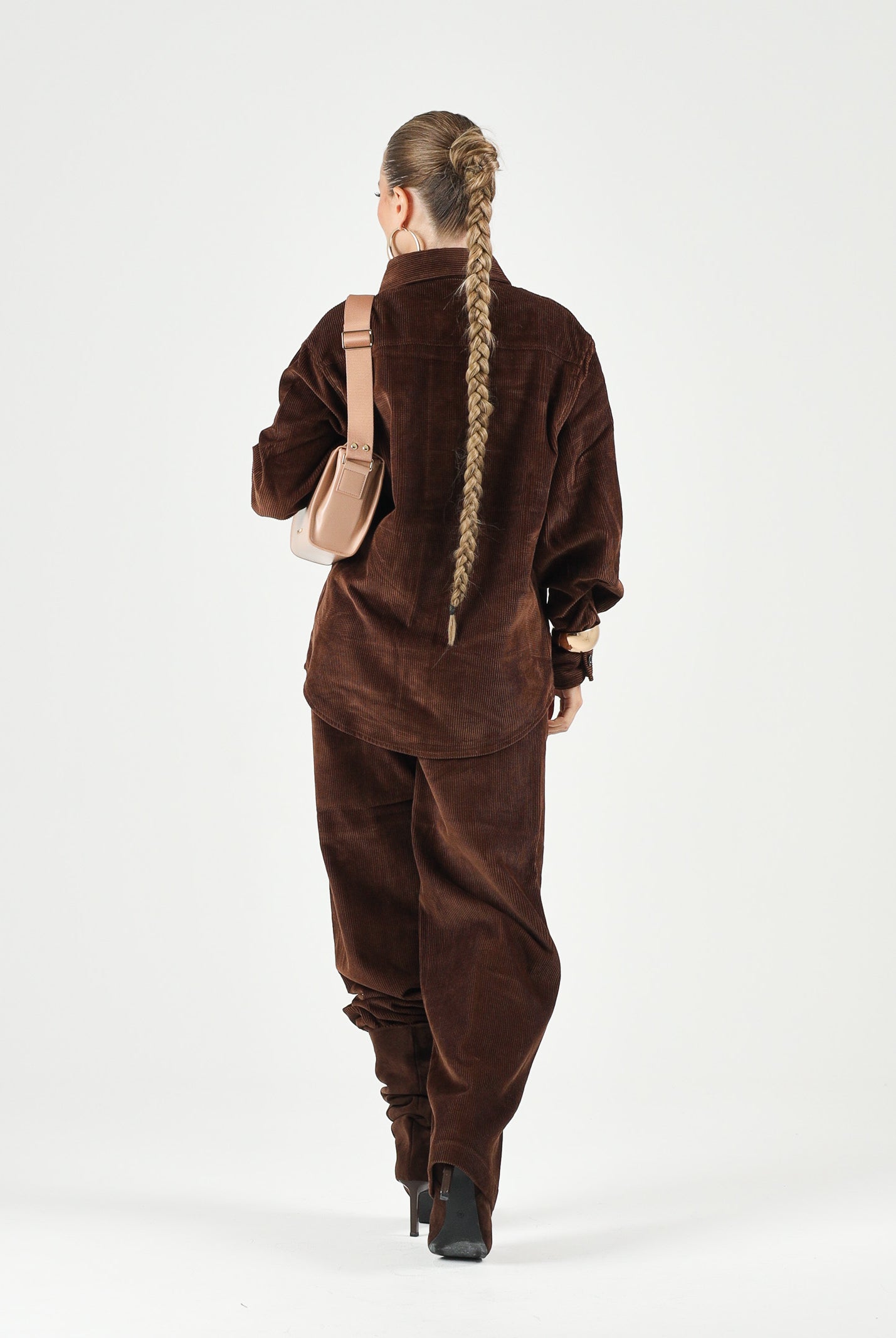 N°21 Jeans CORDUROY TROUSERS choccolate-marrone per donna, ragazzi e bambini con tasca cargo laterale e logo patch sul retro. N210ELN0526 0N721 N21