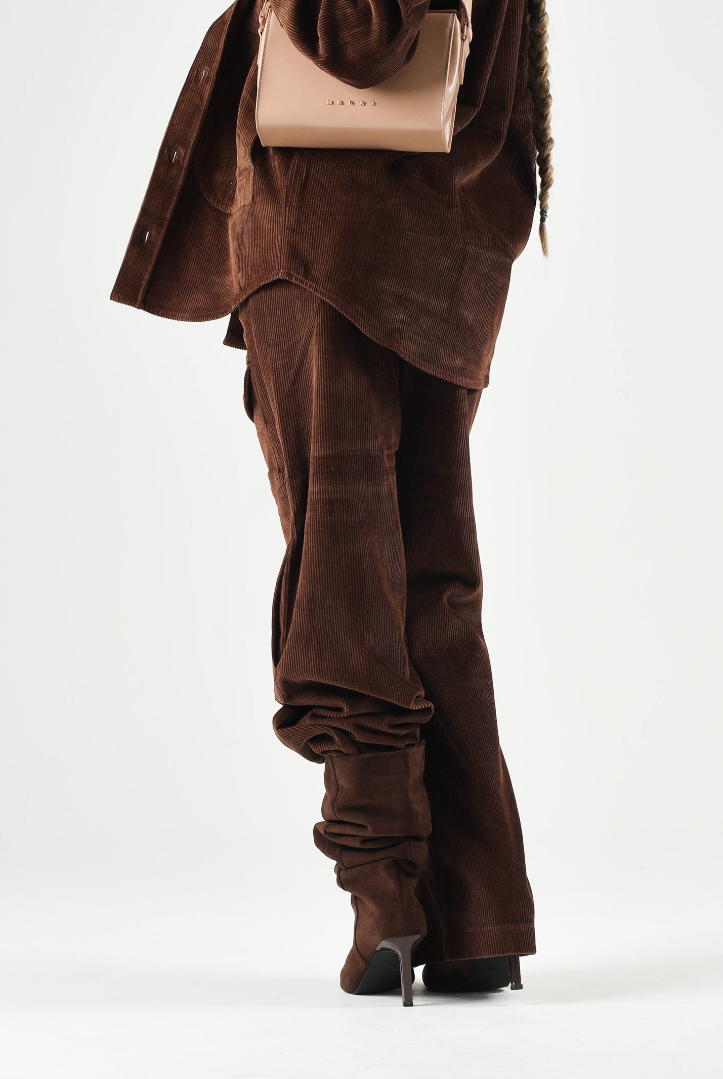 N°21 Jeans CORDUROY TROUSERS choccolate-marrone per donna, ragazzi e bambini con tasca cargo laterale e logo patch sul retro. N210ELN0526 0N721 N21