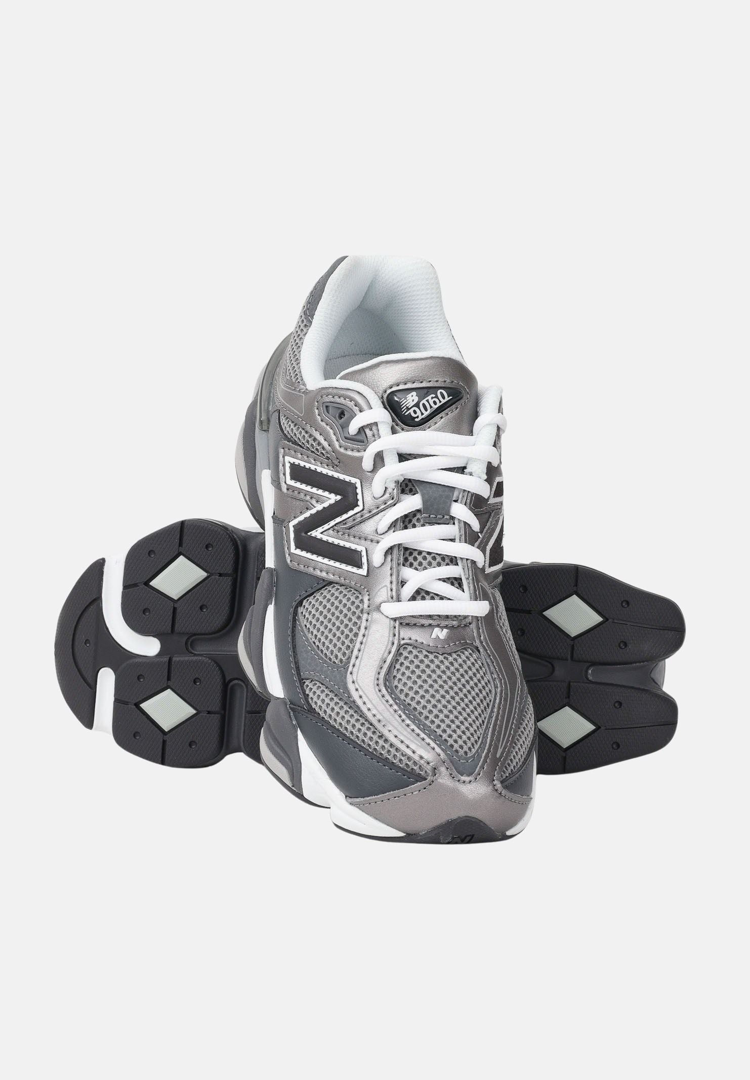 NEW BALANCE Sneakers 9060 Lace grigie da uomo e donna G90603BN . NEW BALANCE
