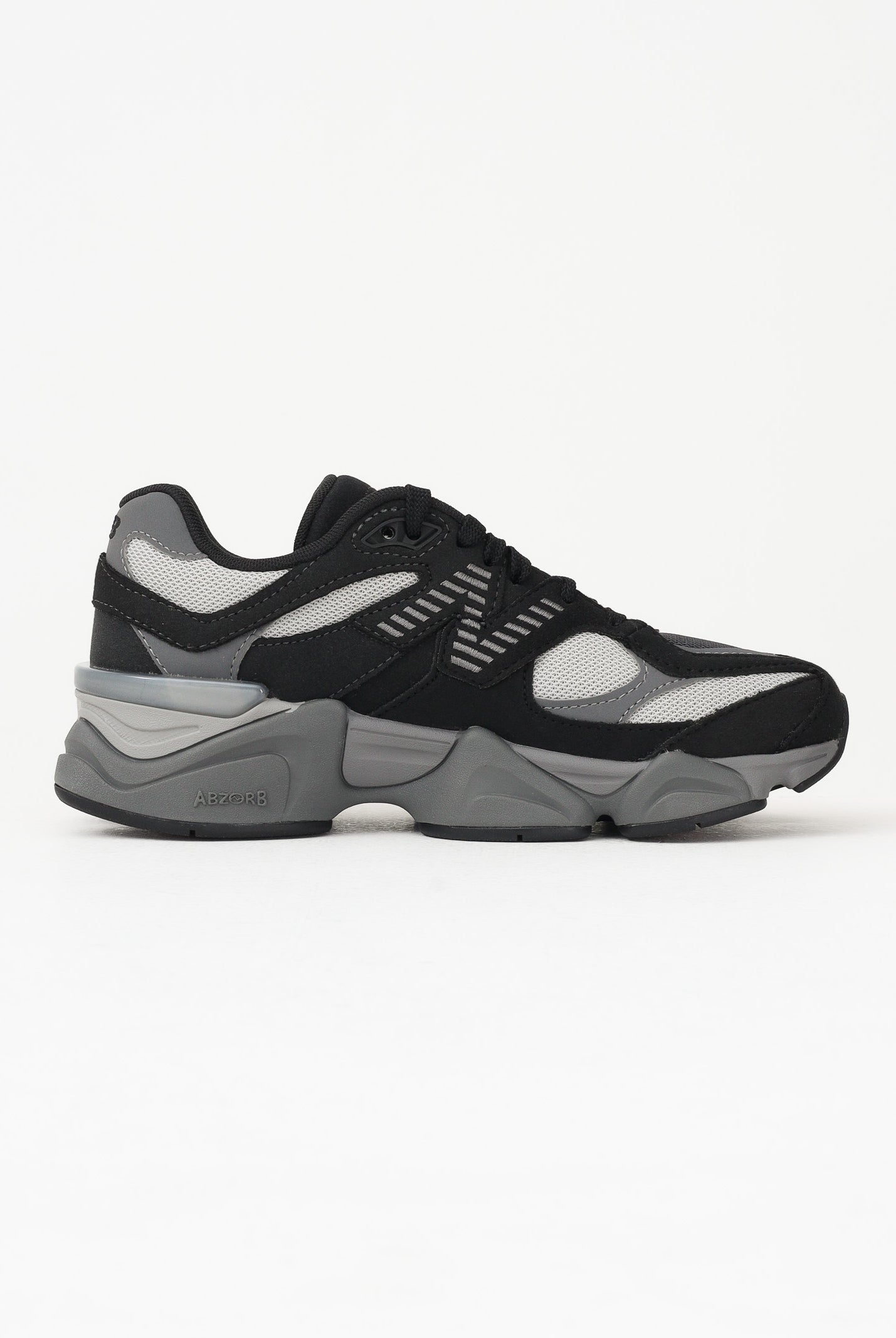 NEW BALANCE Sneakers 9060 nere da uomo e donna GC9060BK . NEW BALANCE