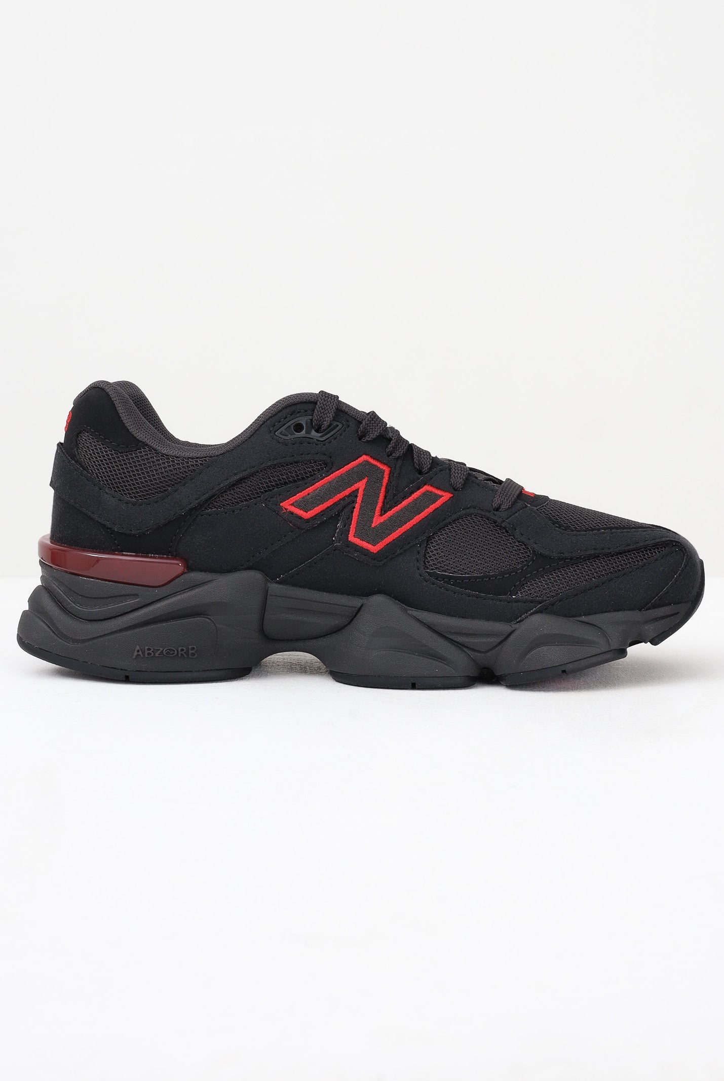 NEW BALANCE Sneakers 9060 nere e rosse da uomo e donna GC9060JR . NEW BALANCE