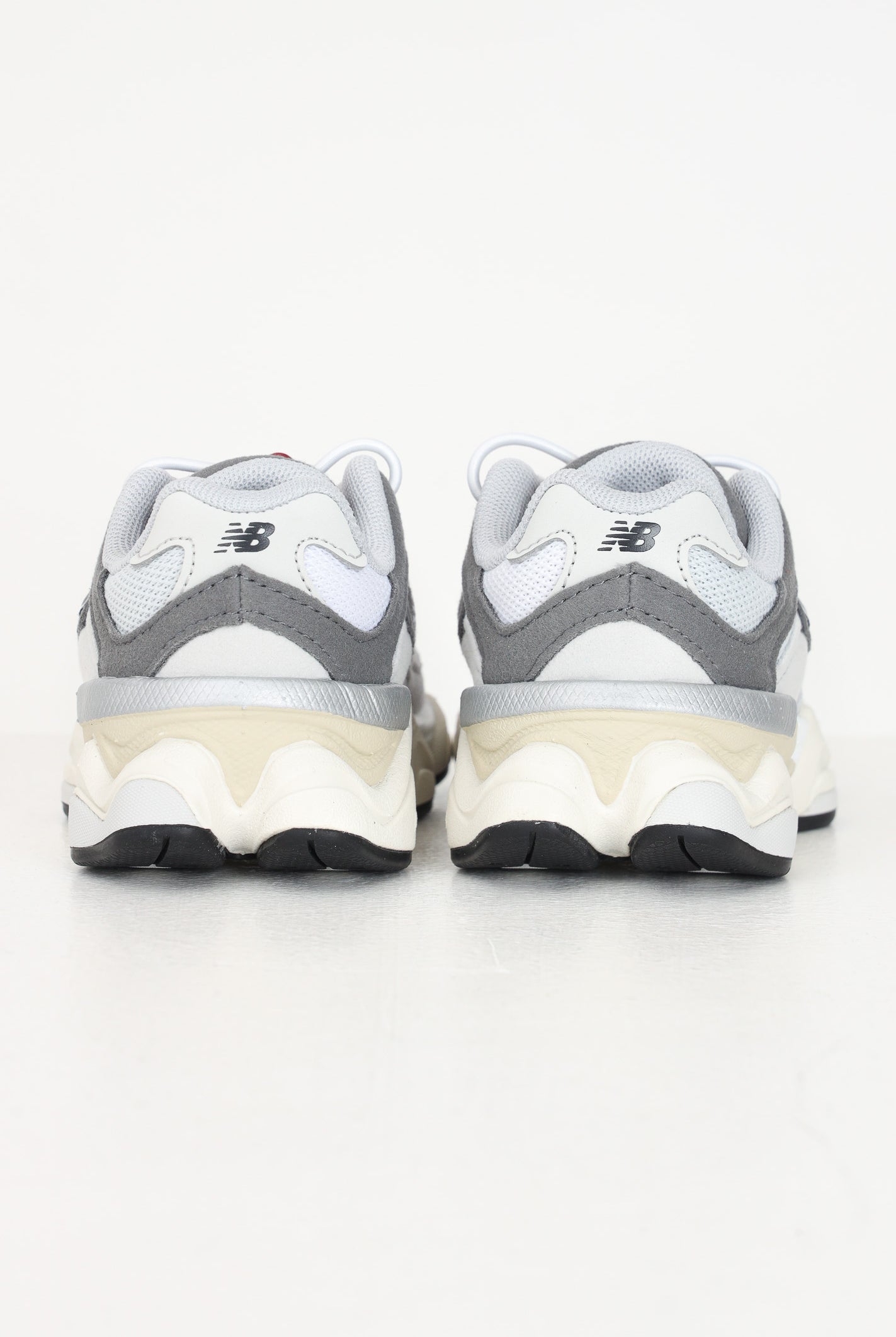 NEW BALANCE Sneakers 9060 Bungee grigie da neonato IV9060GY . NEW BALANCE