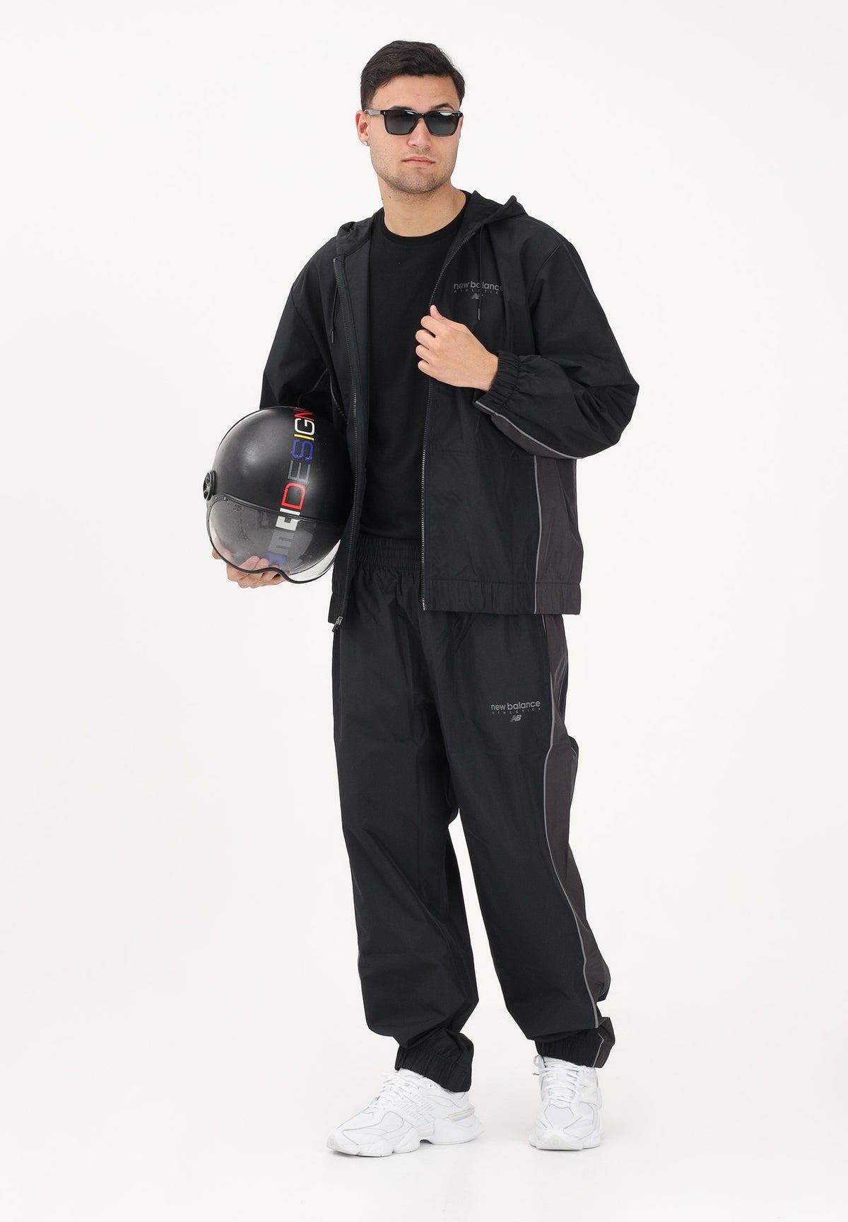 NEW BALANCE Giacca a vento Trackside nera da uomo MJ61A4P8BK . NEW BALANCE