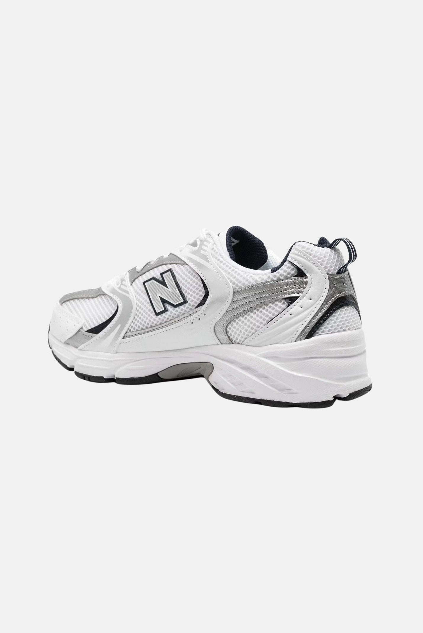 NEW BALANCE Sneakers 530 bianche da uomo e donna, con dettagli a contrasto. NBMR530SG . NEW BALANCE