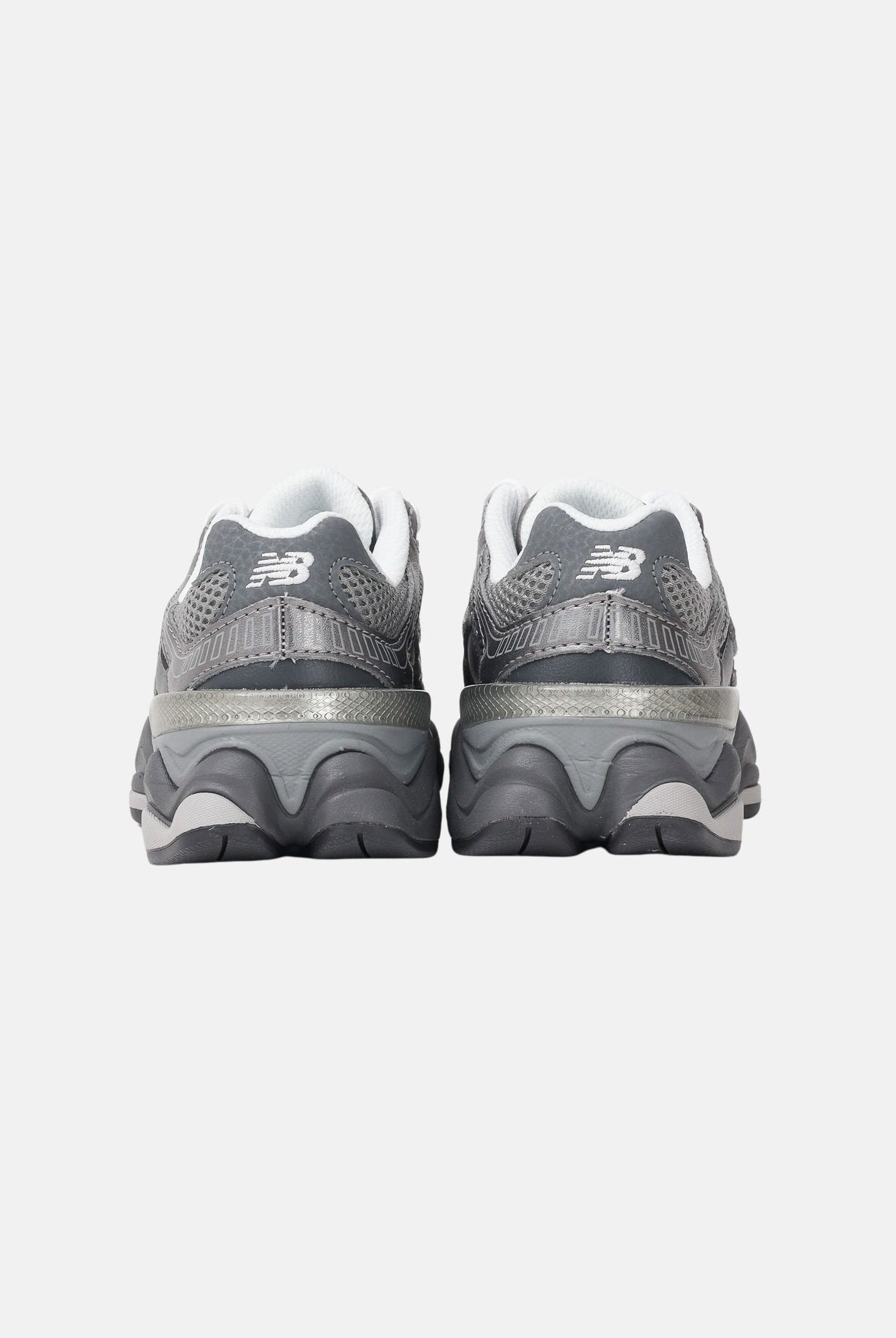 NEW BALANCE Sneakers 9060 Lace grigie da bambino e bambina P90603AL . NEW BALANCE