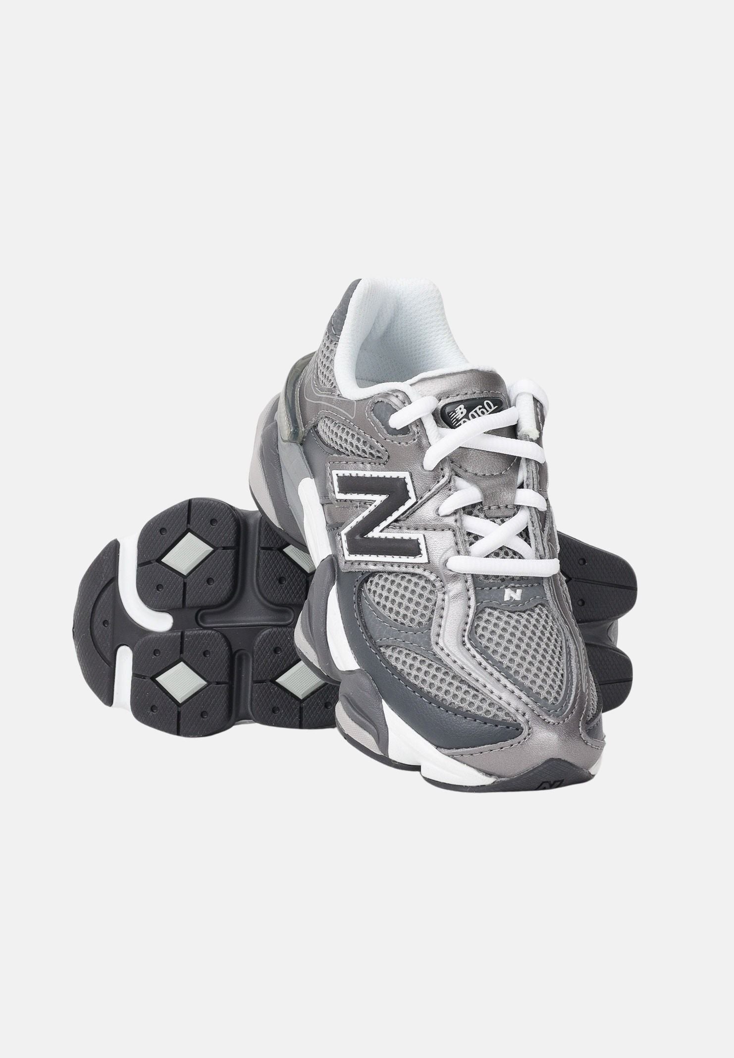 NEW BALANCE Sneakers 9060 Lace grigie da bambino e bambina P90603AL . NEW BALANCE