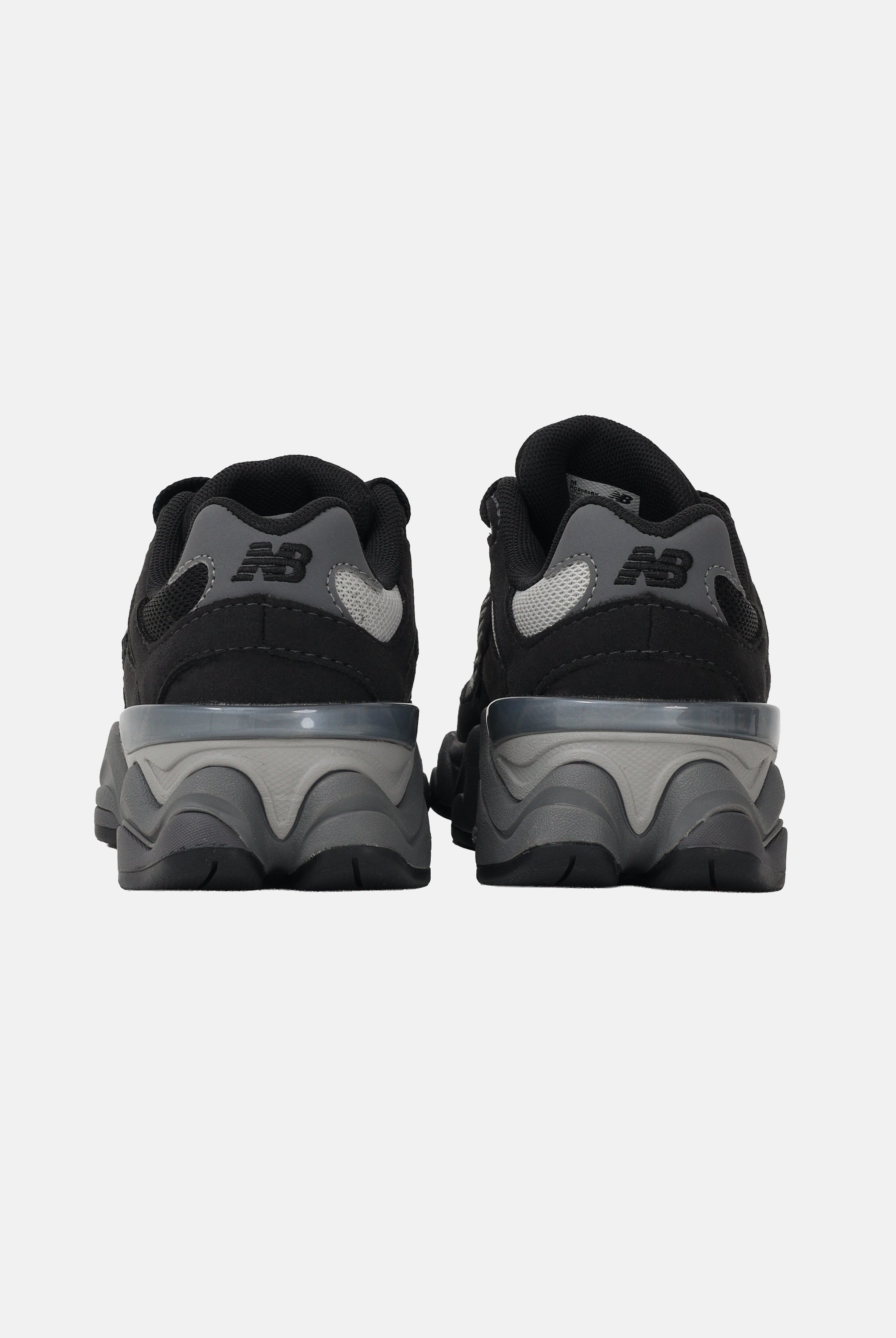 NEW BALANCE Sneakers 9060 Lace nere da bambino e bambina PC9060BK . NEW BALANCE