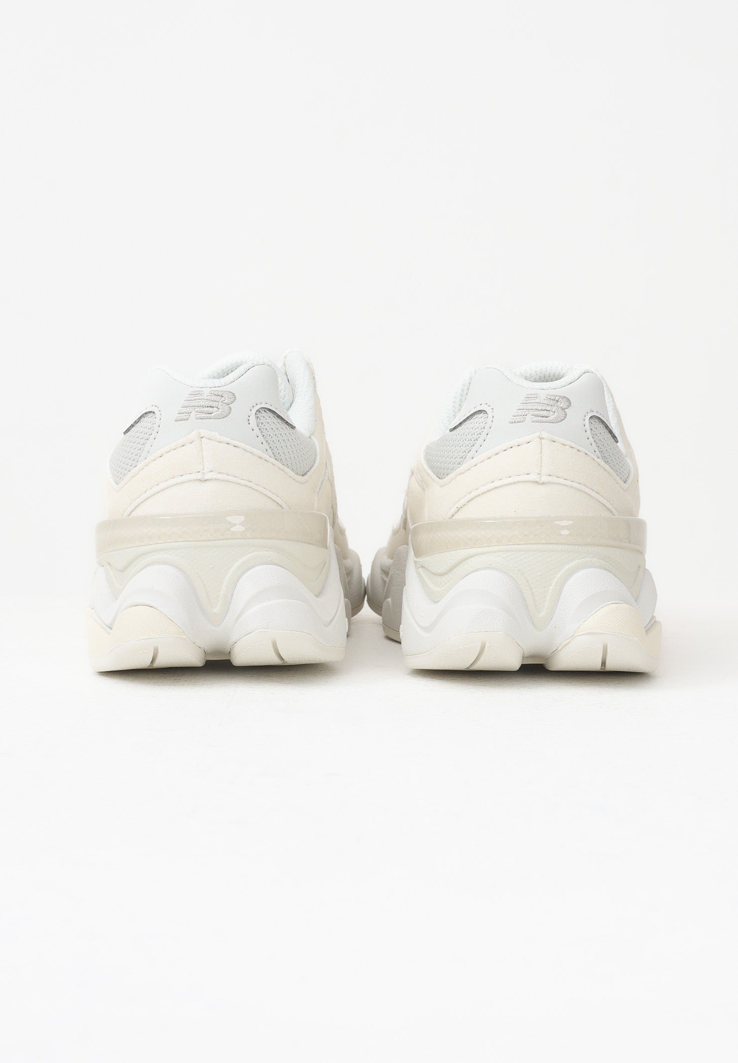 NEW BALANCE Sneakers 9060 Lace grigio ghiaccio per bambino e bambina PC9060LL . NEW BALANCE