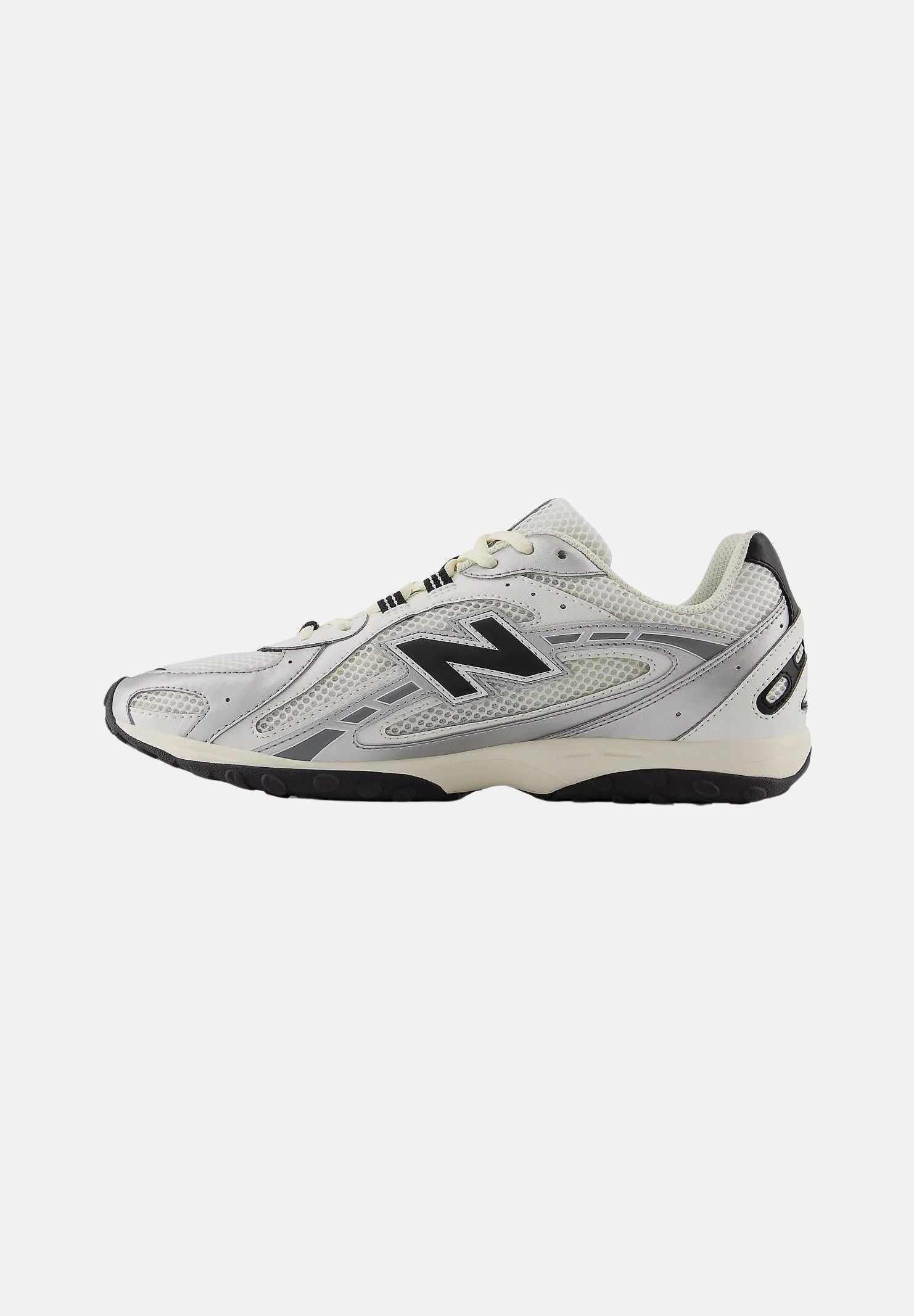 NEW BALANCE Sneakers 204L Silver Metallic with Black, argento e nero, da uomo e donna U204LSWD . NEW BALANCE