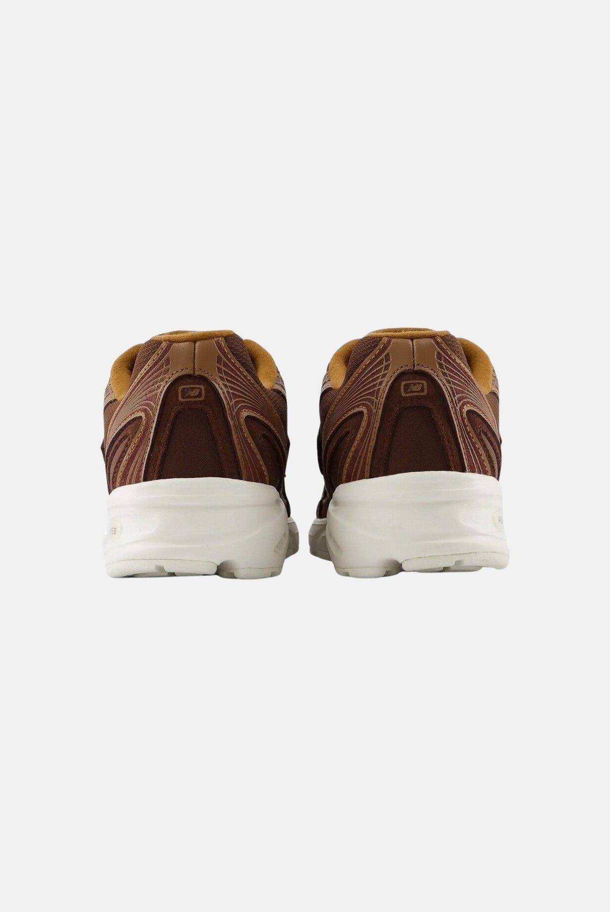 NEW BALANCE Sneakers 740 marrone scuro e panna per uomo e donna U7407IK . NEW BALANCE