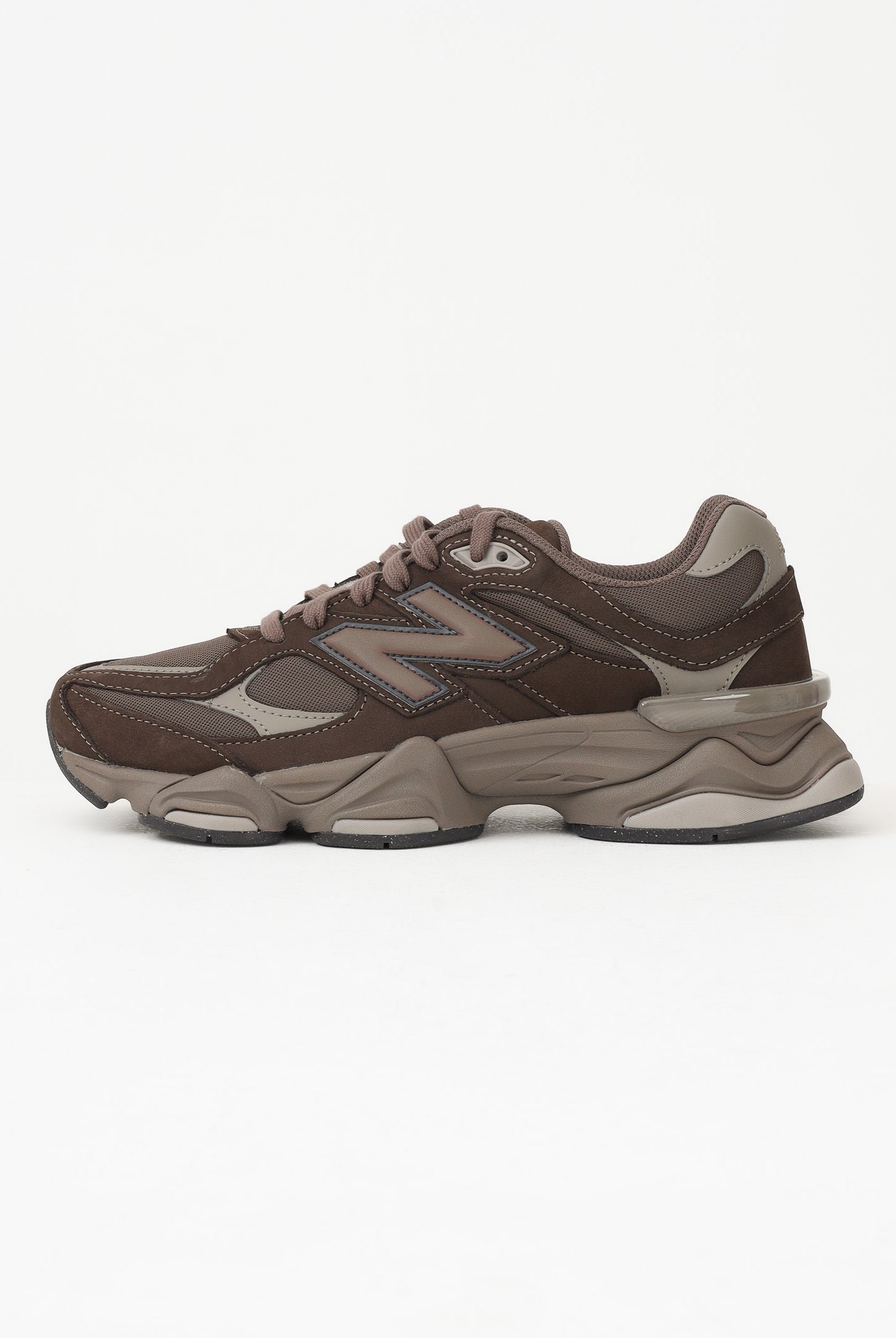 NEW BALANCE Sneakers 9060 marroni da uomo U9060493 . NEW BALANCE