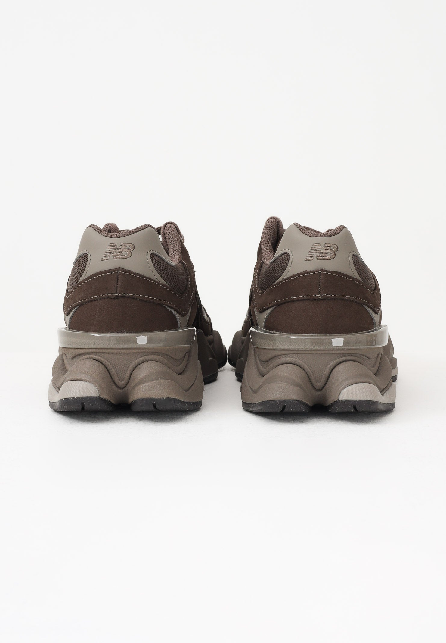 NEW BALANCE Sneakers 9060 marroni da uomo U9060493 . NEW BALANCE