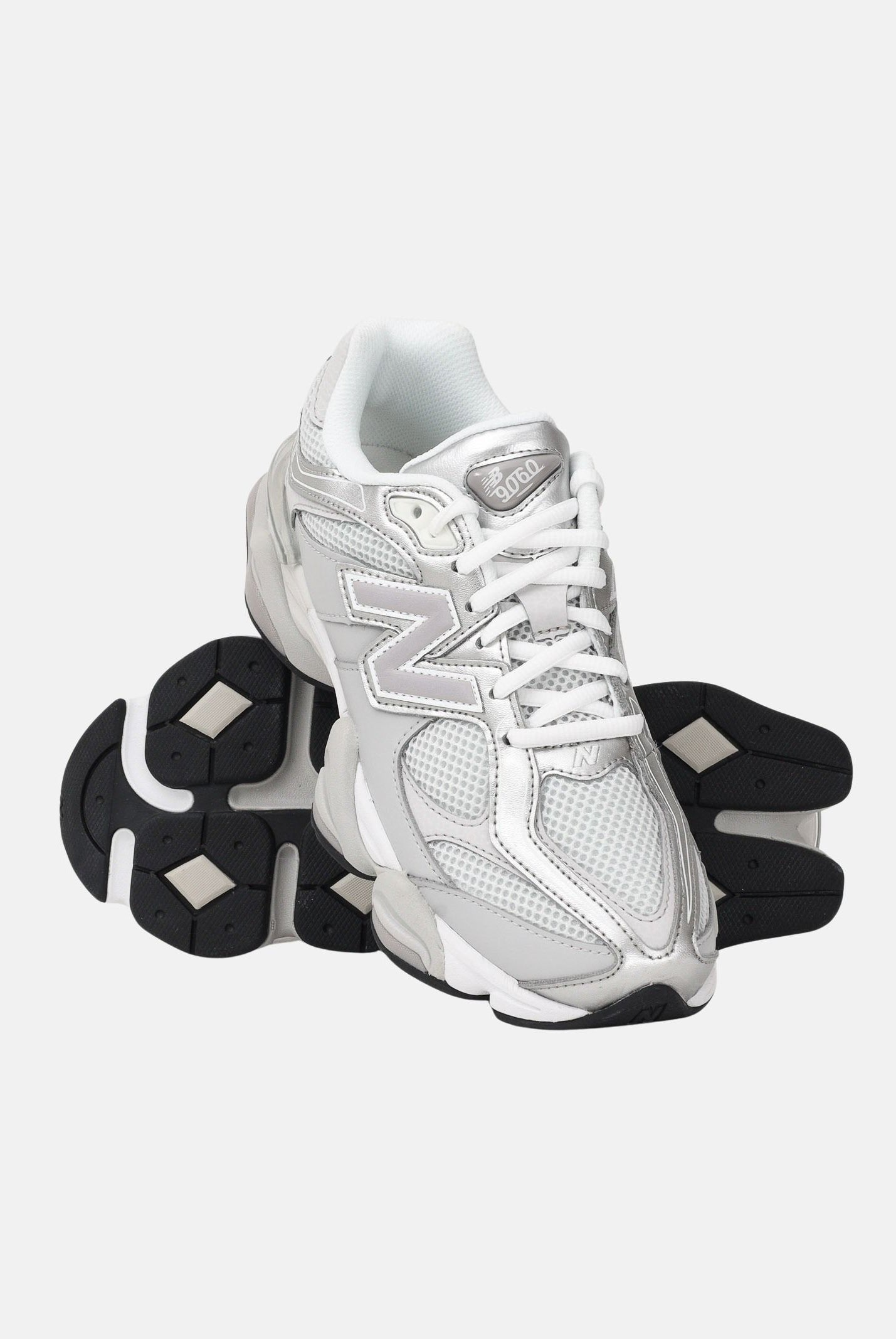NEW BALANCE Sneakers 9060 argento da uomo U90606MU . NEW BALANCE